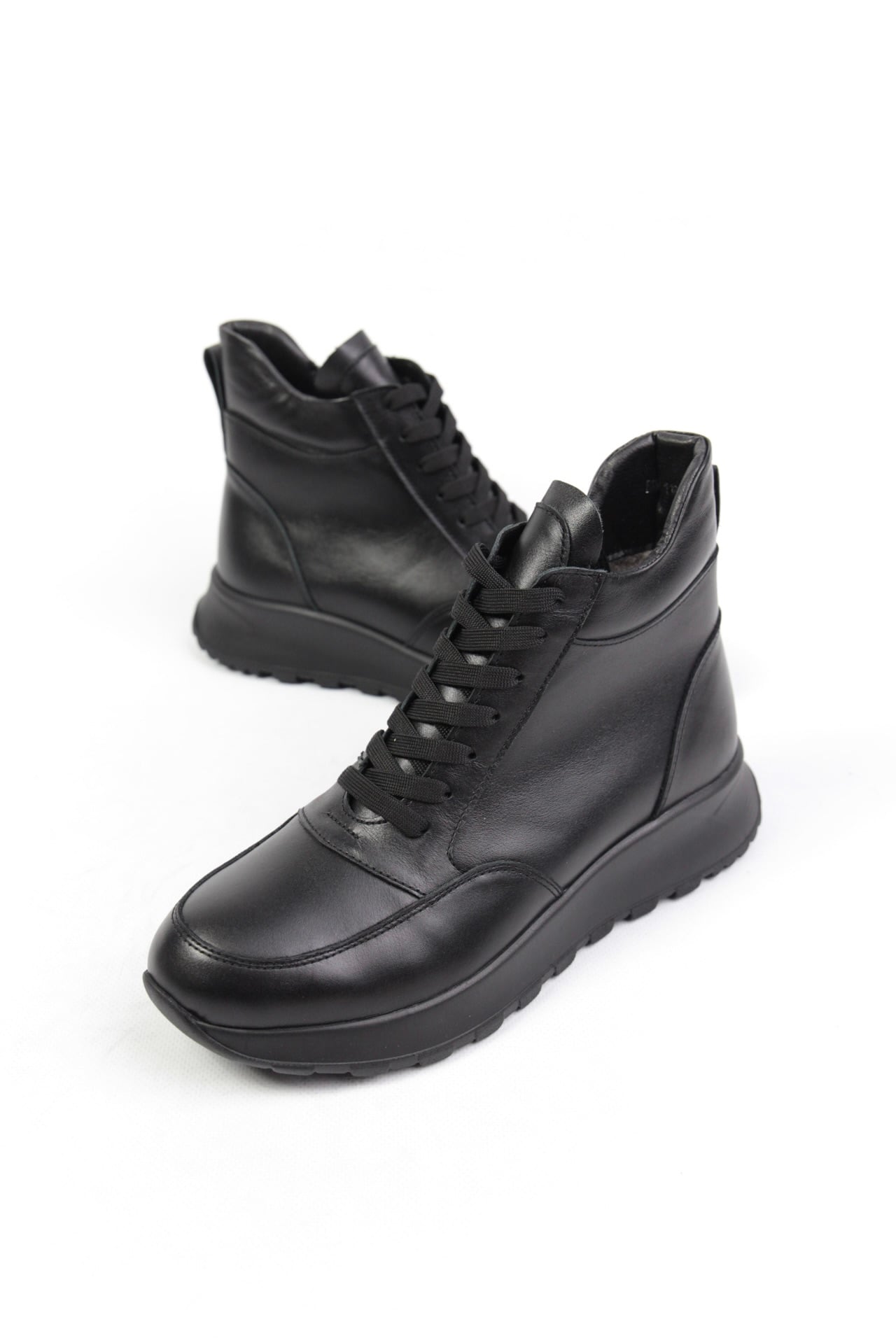 картинка Ботинки кожаные Benito от магазина Pratik