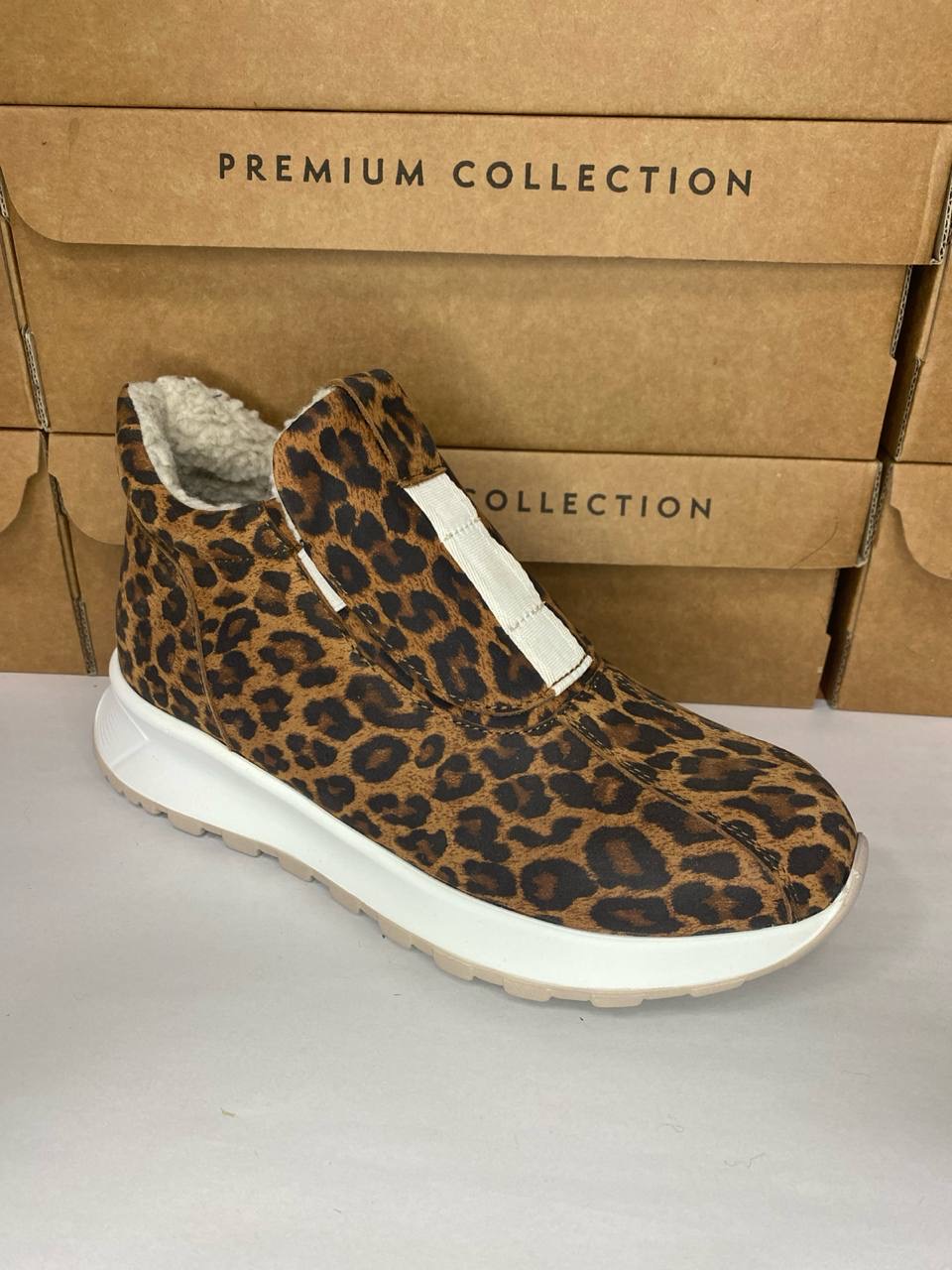 картинка Ботинки нубуковые Benito от магазина Pratik