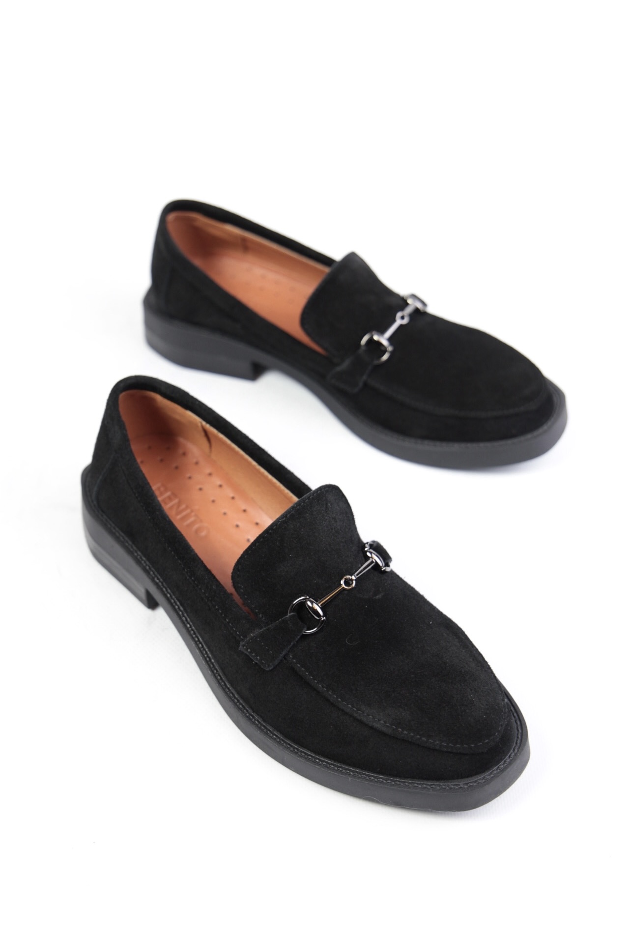 картинка Лоферы замшевые Benito от магазина Pratik