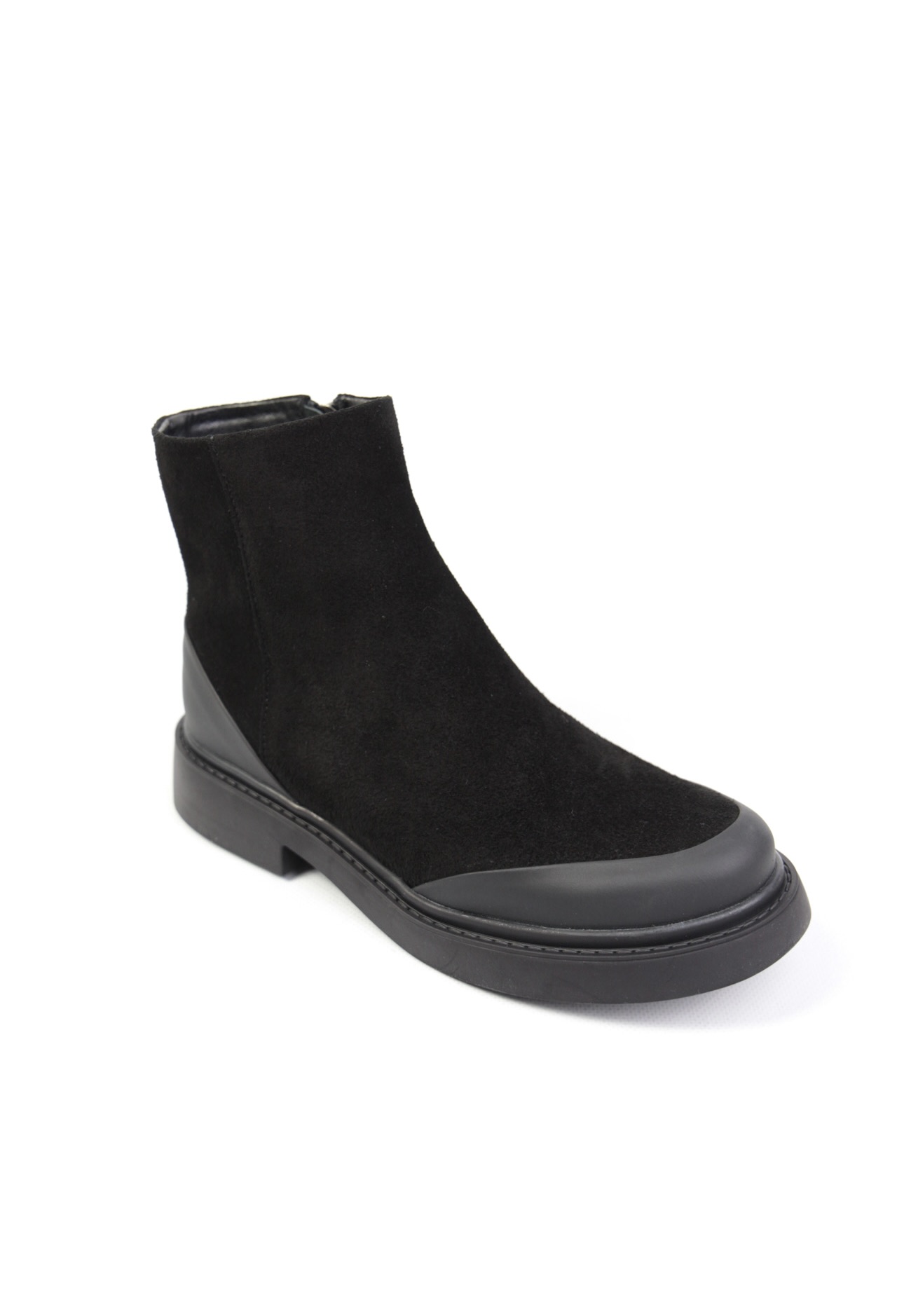 картинка Ботинки замшевые Benito от магазина Pratik