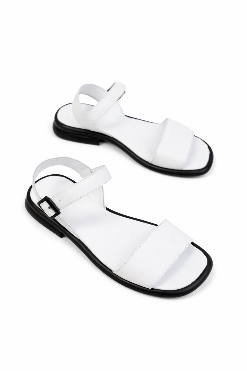 картинка Сандалии кожаные Benito от магазина Pratik