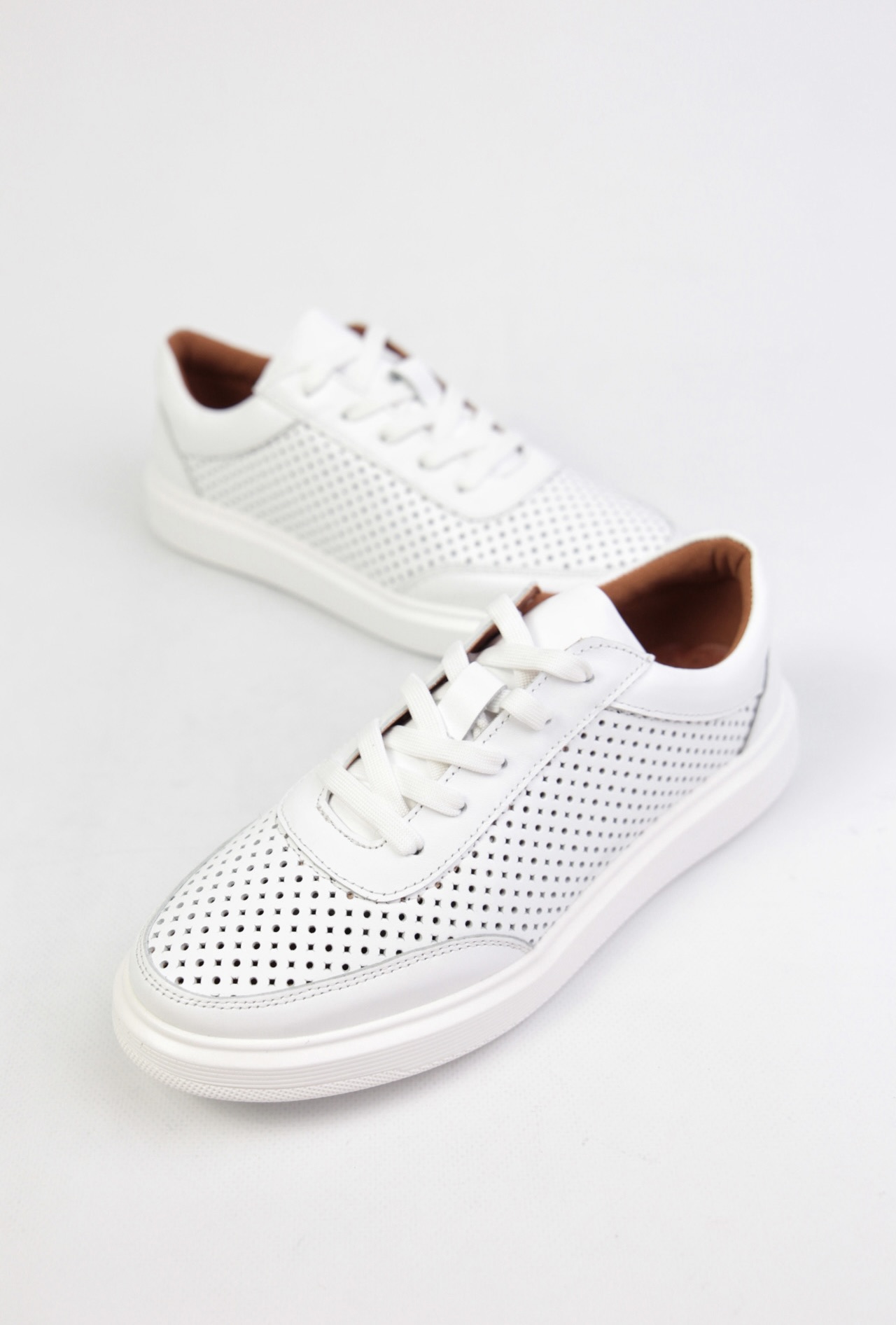 картинка Кеды кожаные Benito от магазина Pratik