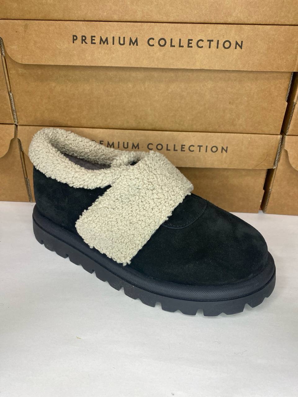 картинка Ботинки замшевые Benito от магазина Pratik