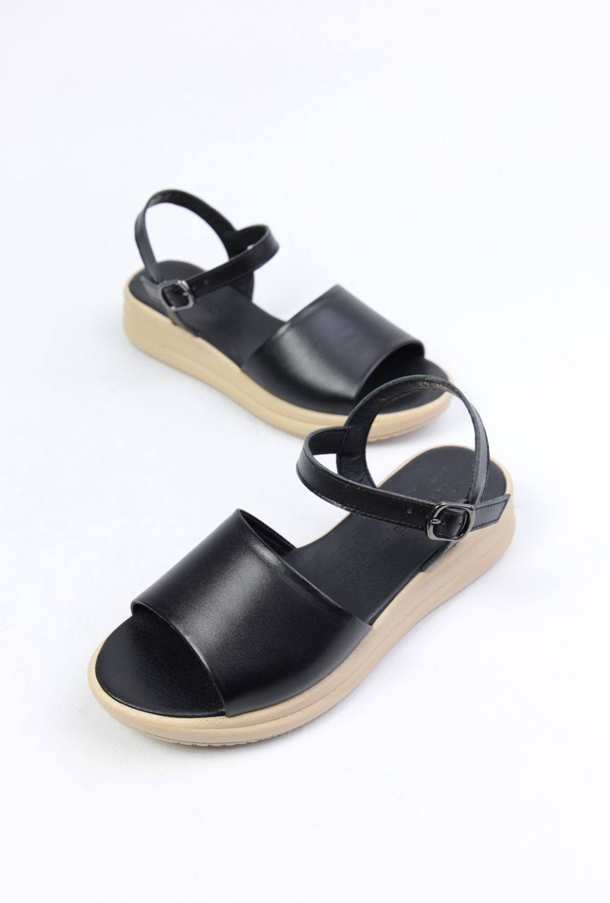 картинка Босоножки кожаные Benito от магазина Pratik