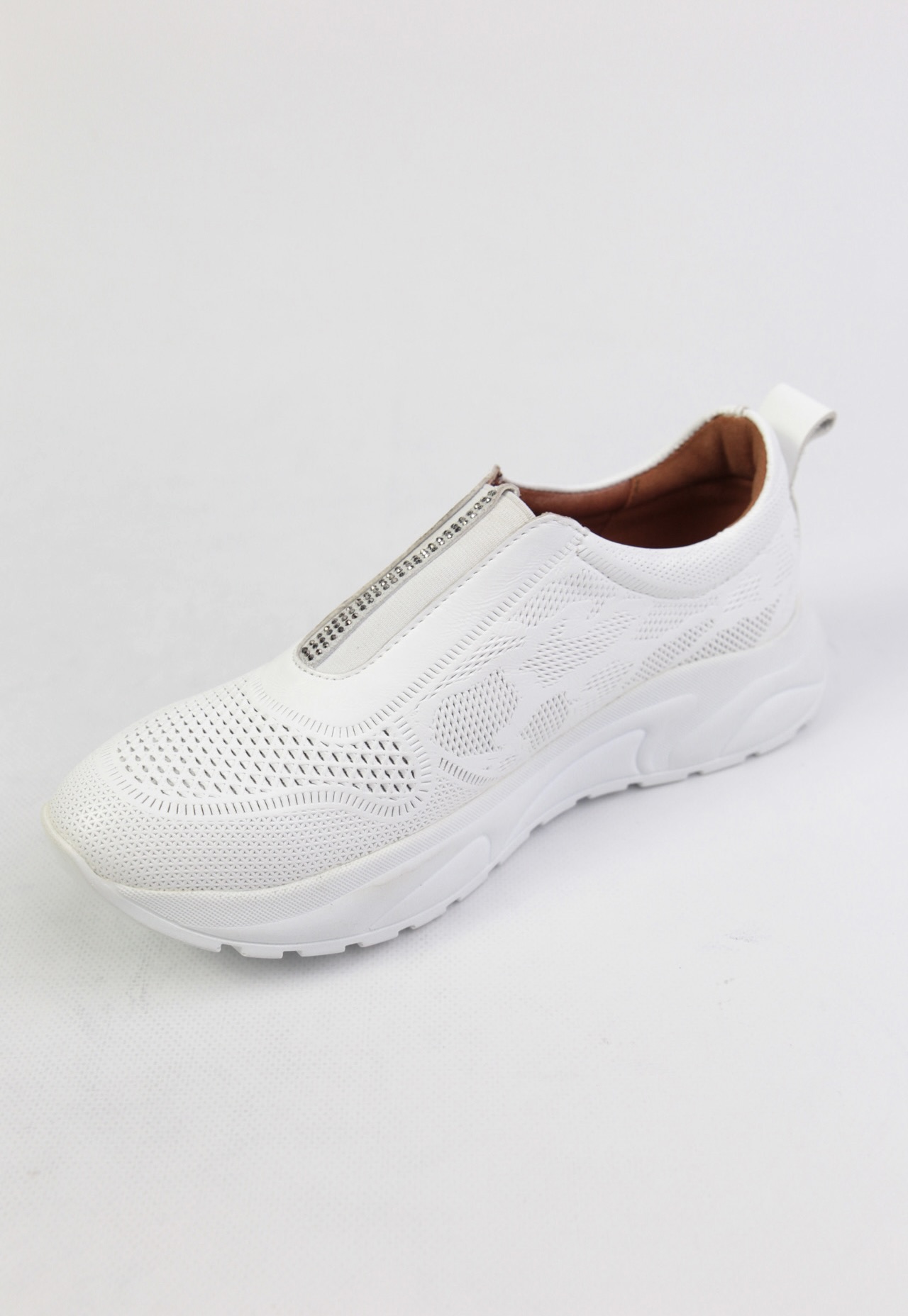 картинка  Кроссовки кожаные Benito от магазина Pratik