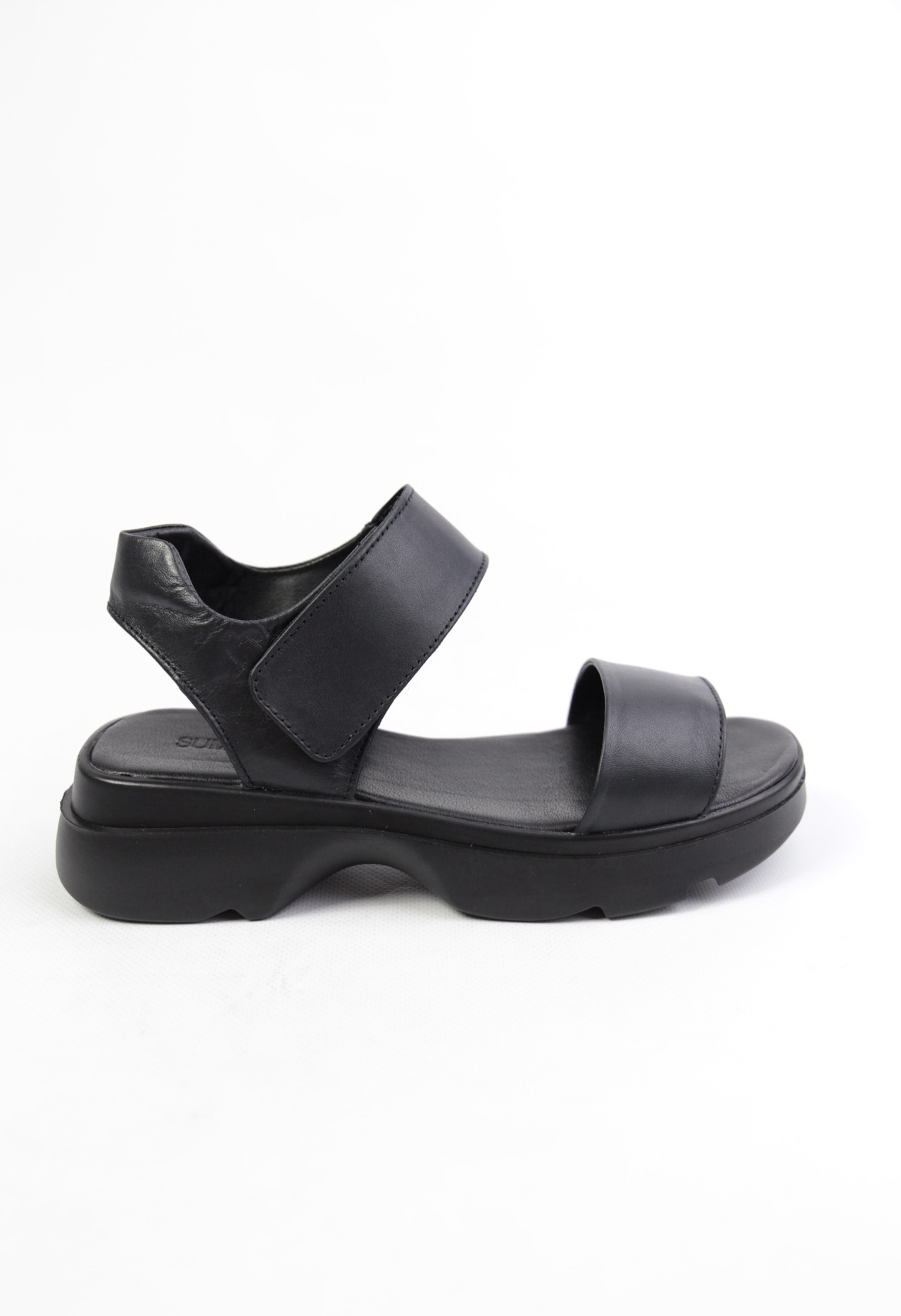 картинка Босоножки кожаные Benito от магазина Pratik