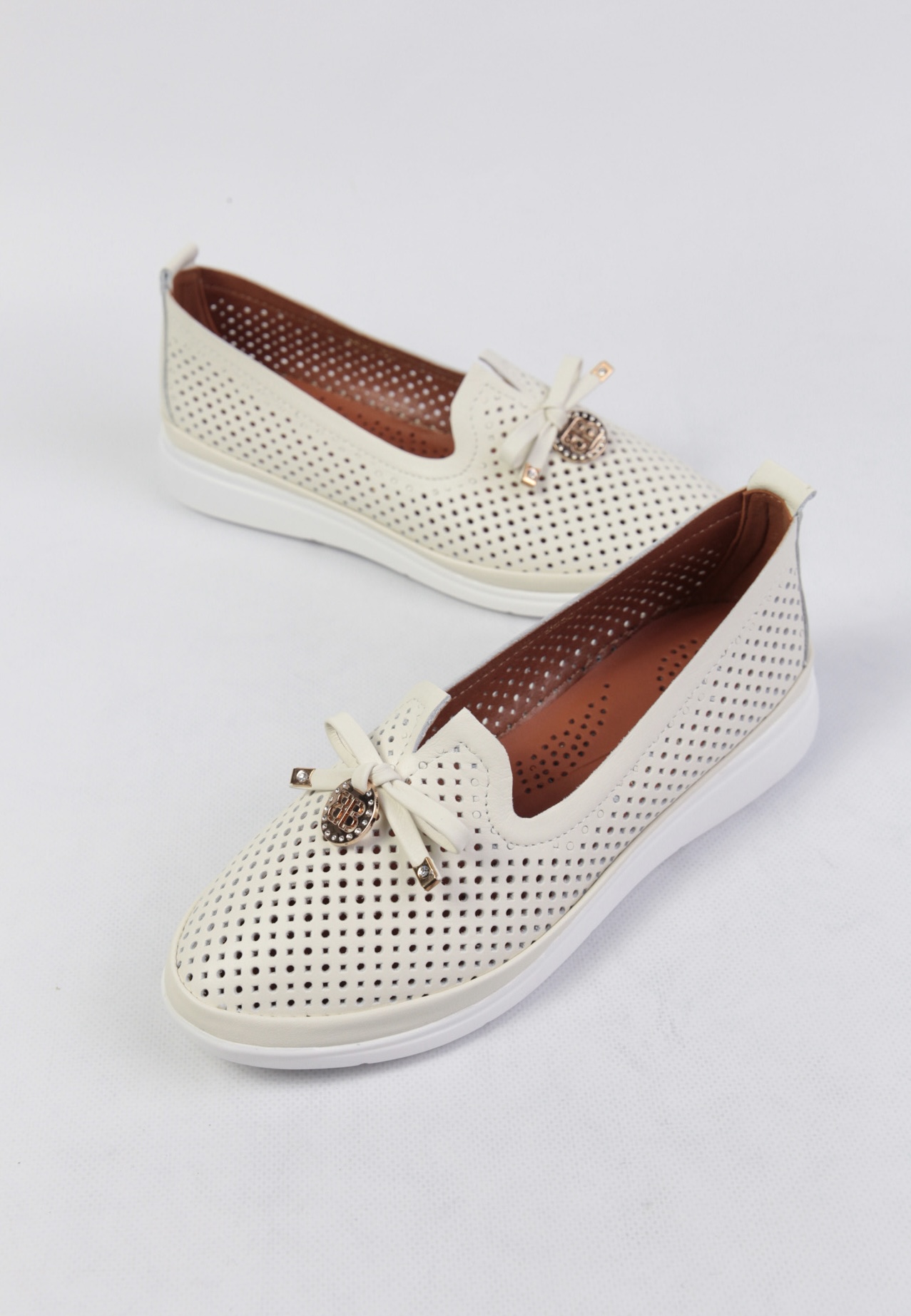 картинка Балетки кожаные Benito от магазина Pratik