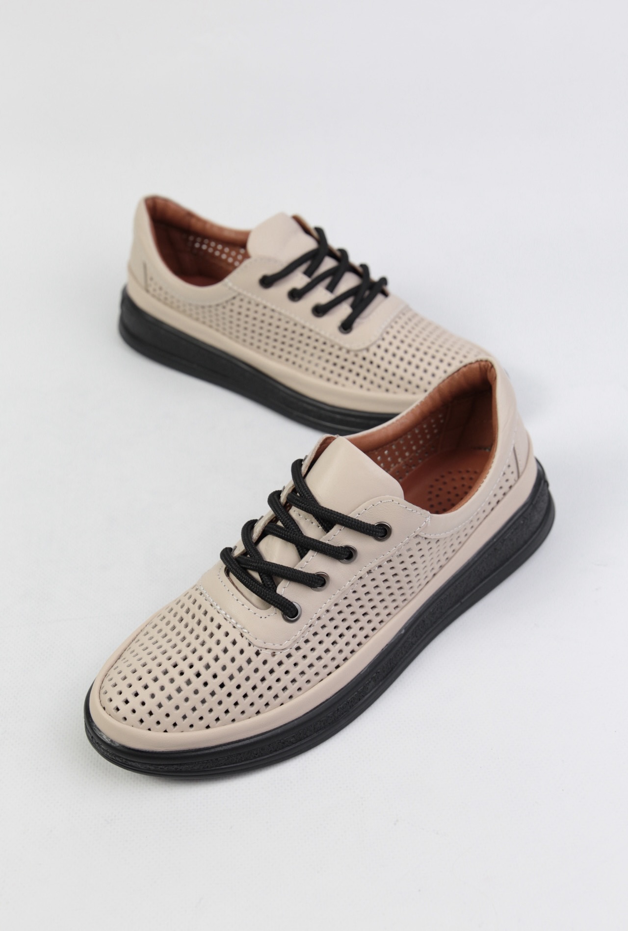 картинка Кеды кожаные Benito от магазина Pratik