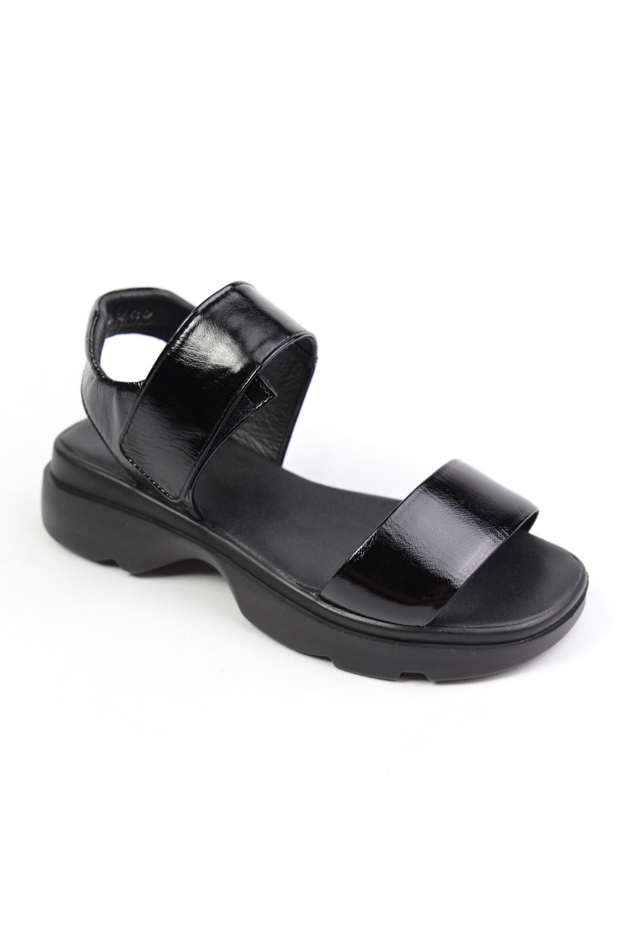 картинка Босоножки кожаные Benito от магазина Pratik