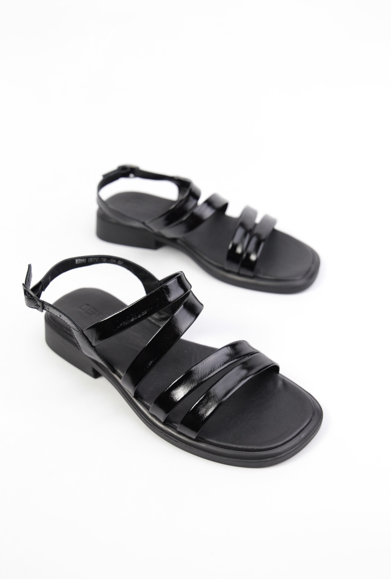 картинка Сандалии кожаные Benito от магазина Pratik