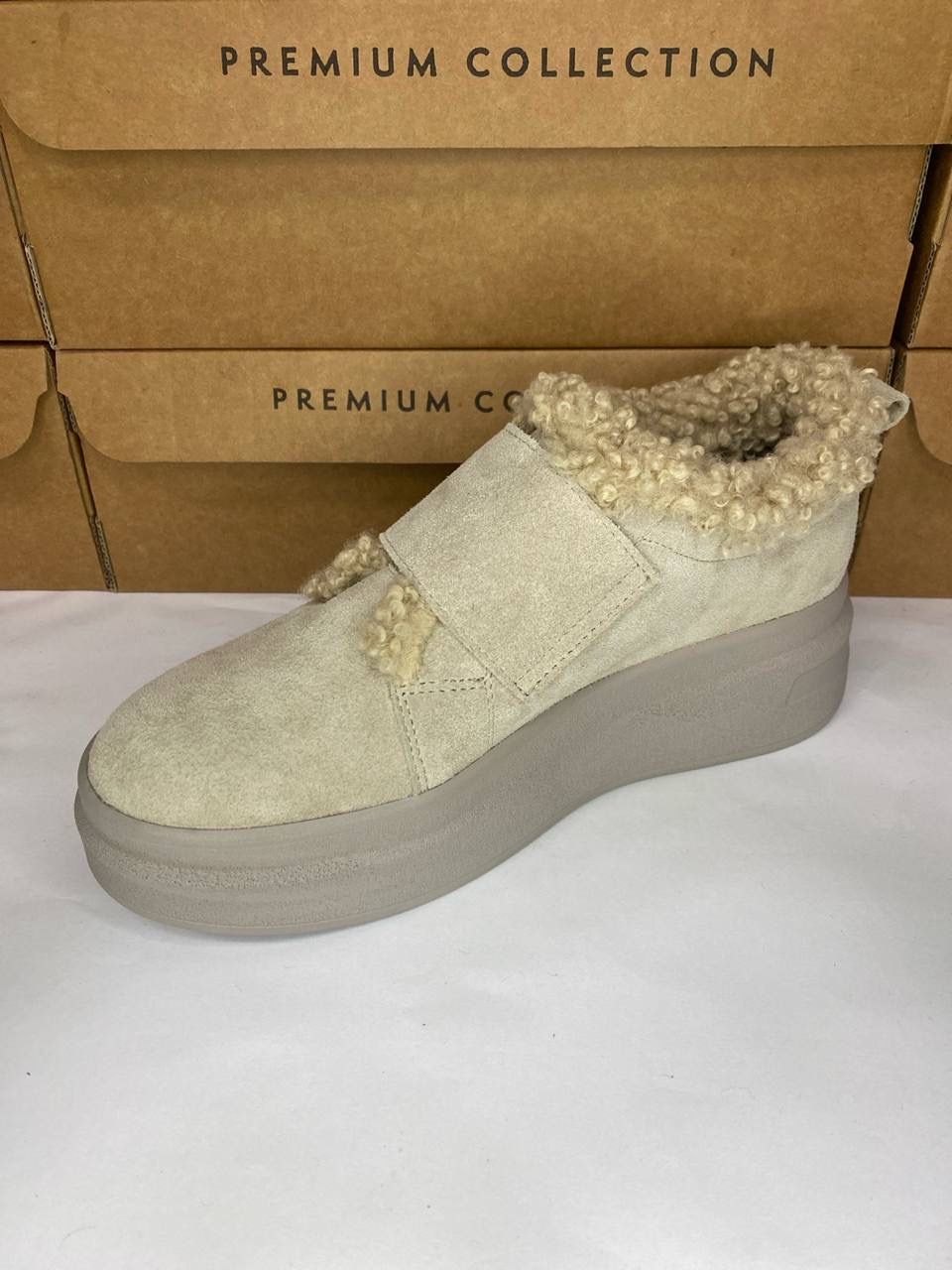 картинка Ботинки замшевые Benito от магазина Pratik