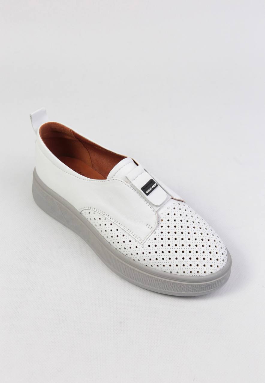 картинка Слипоны кожаные Benito от магазина Pratik