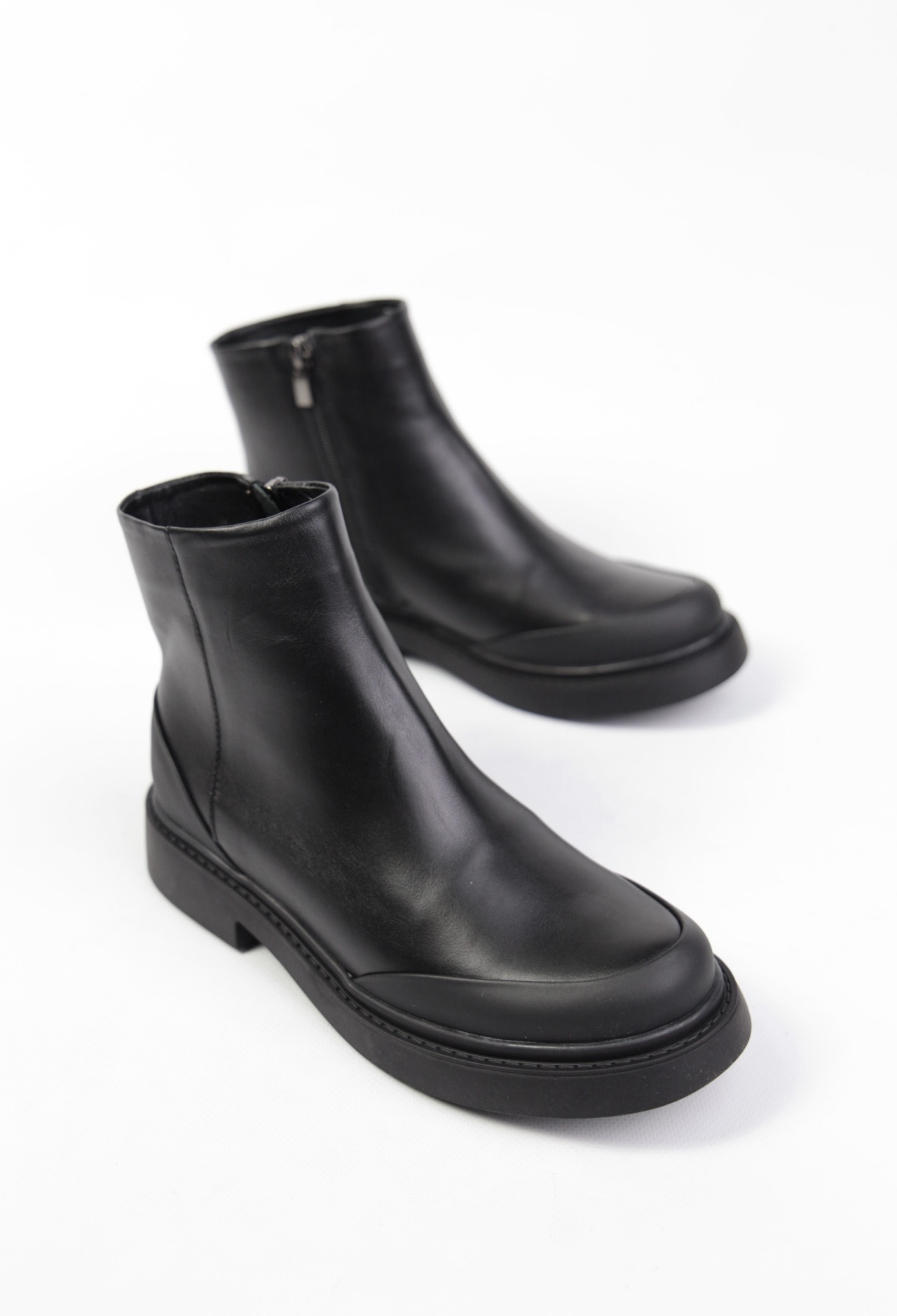 картинка Ботинки кожаные Benito от магазина Pratik