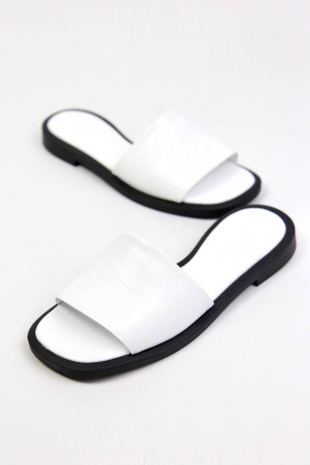 Шлепанцы кожаные Benito 0041/06 new- фото 1 - интернет-магазин обуви Pratik