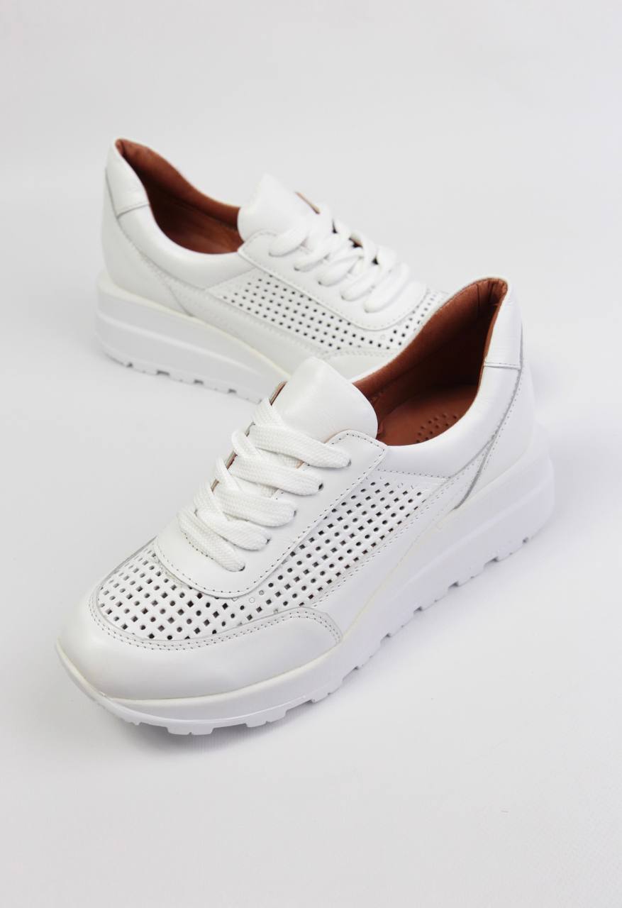 картинка Кроссовки кожаные Benito от магазина Pratik