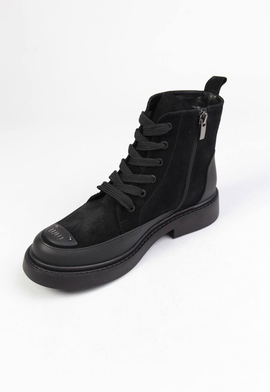 картинка Ботинки замшевые Benito от магазина Pratik