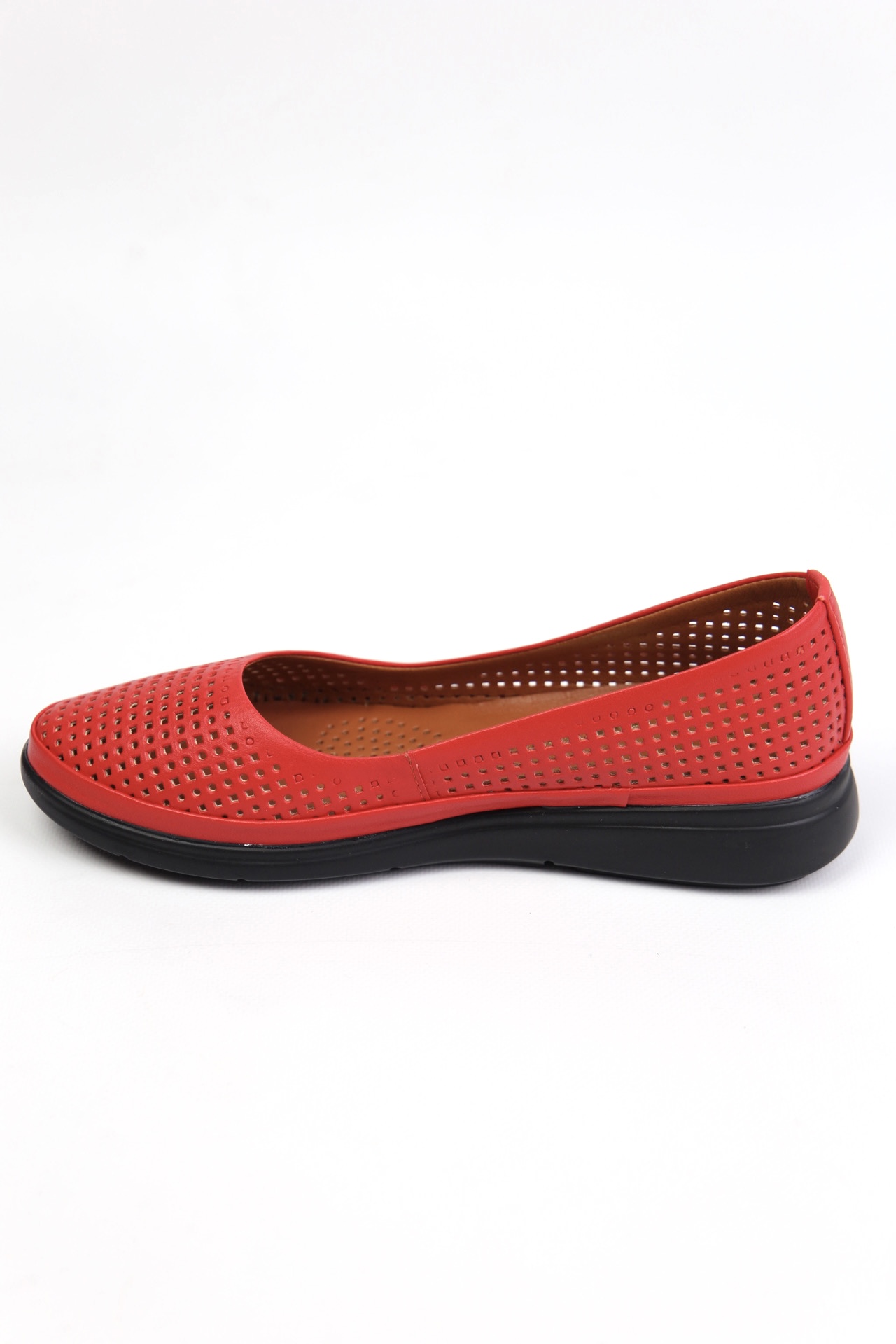 картинка Балетки кожаные Benito от магазина Pratik