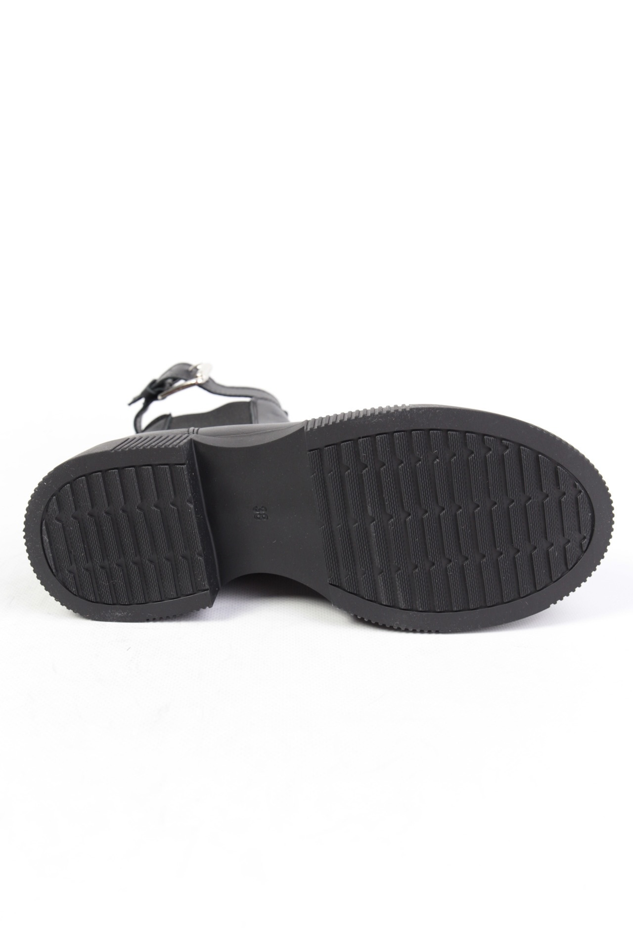 картинка Ботинки кожаные Benito от магазина Pratik