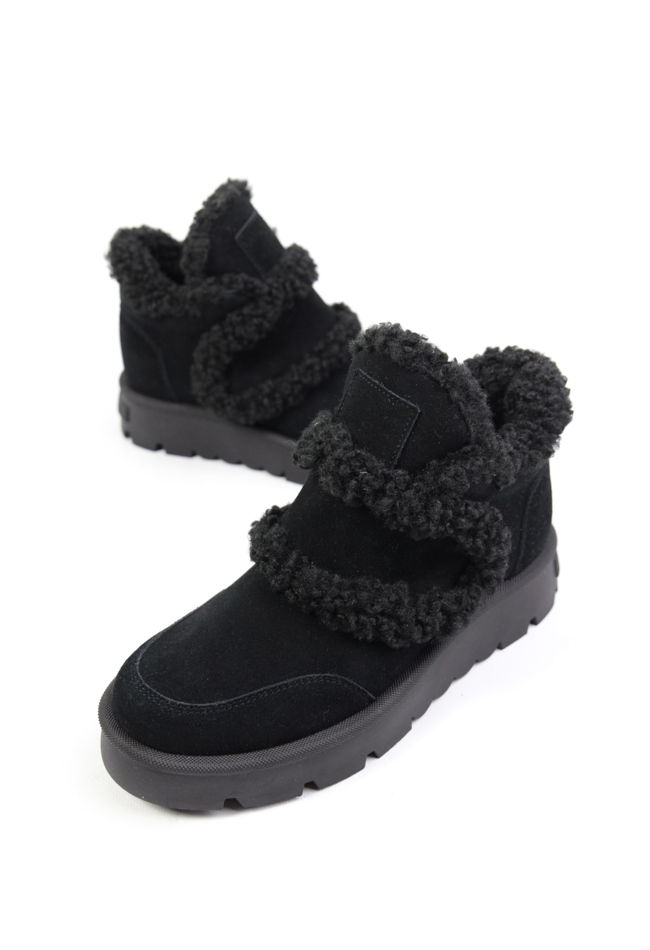 картинка Ботинки замшевые Benito от магазина Pratik