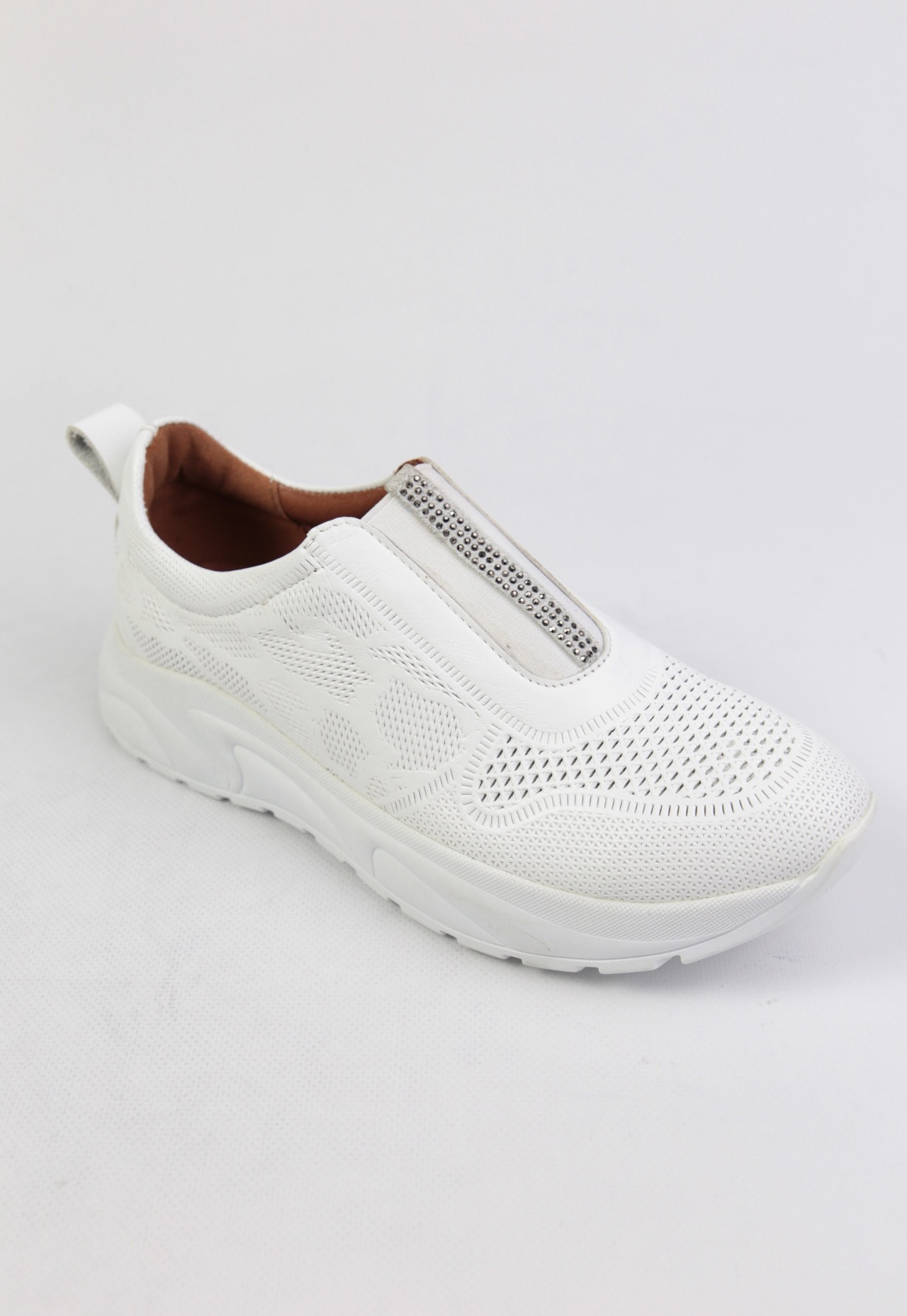 картинка  Кроссовки кожаные Benito от магазина Pratik