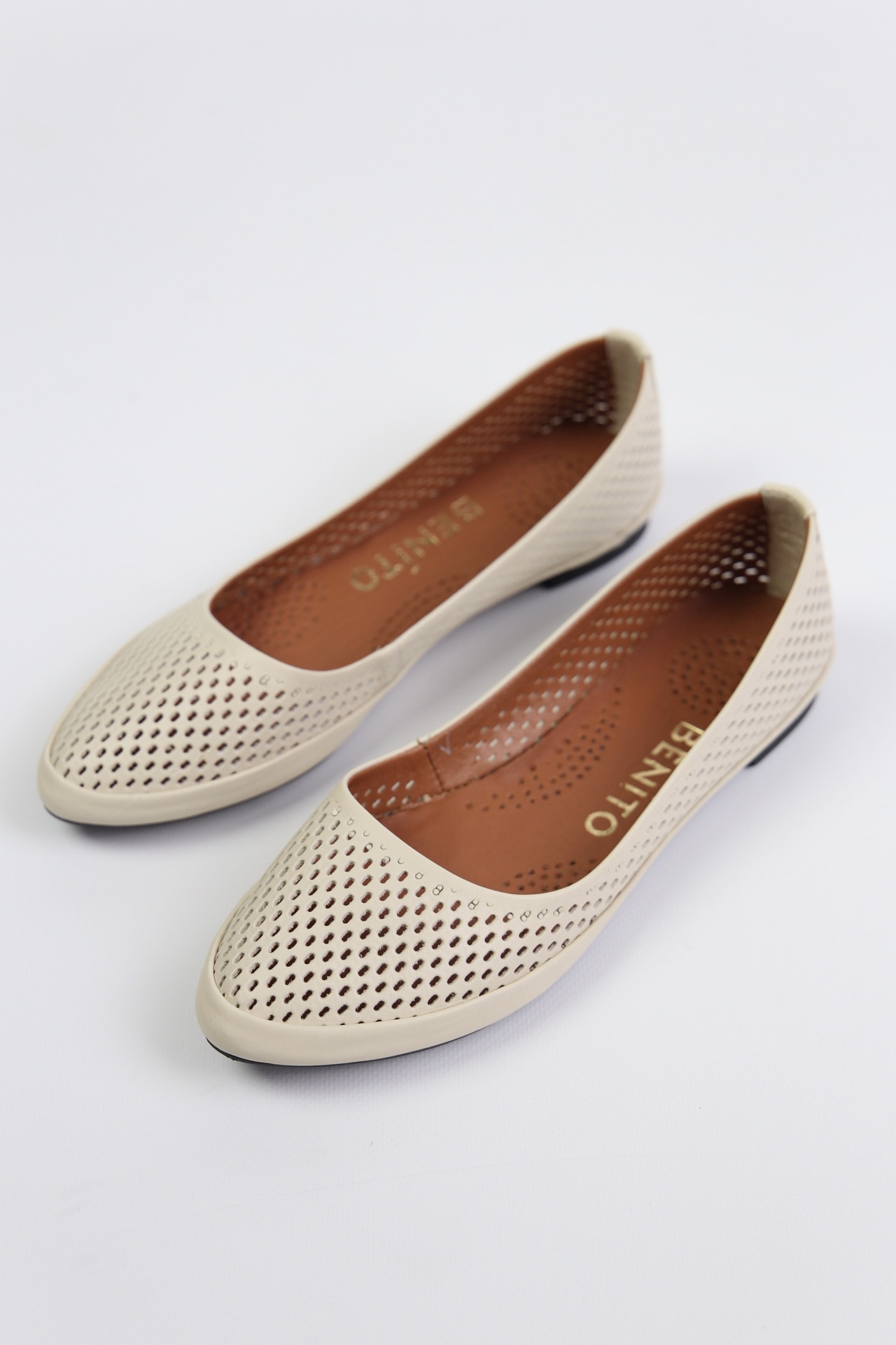 картинка Балетки кожаные Benito от магазина Pratik