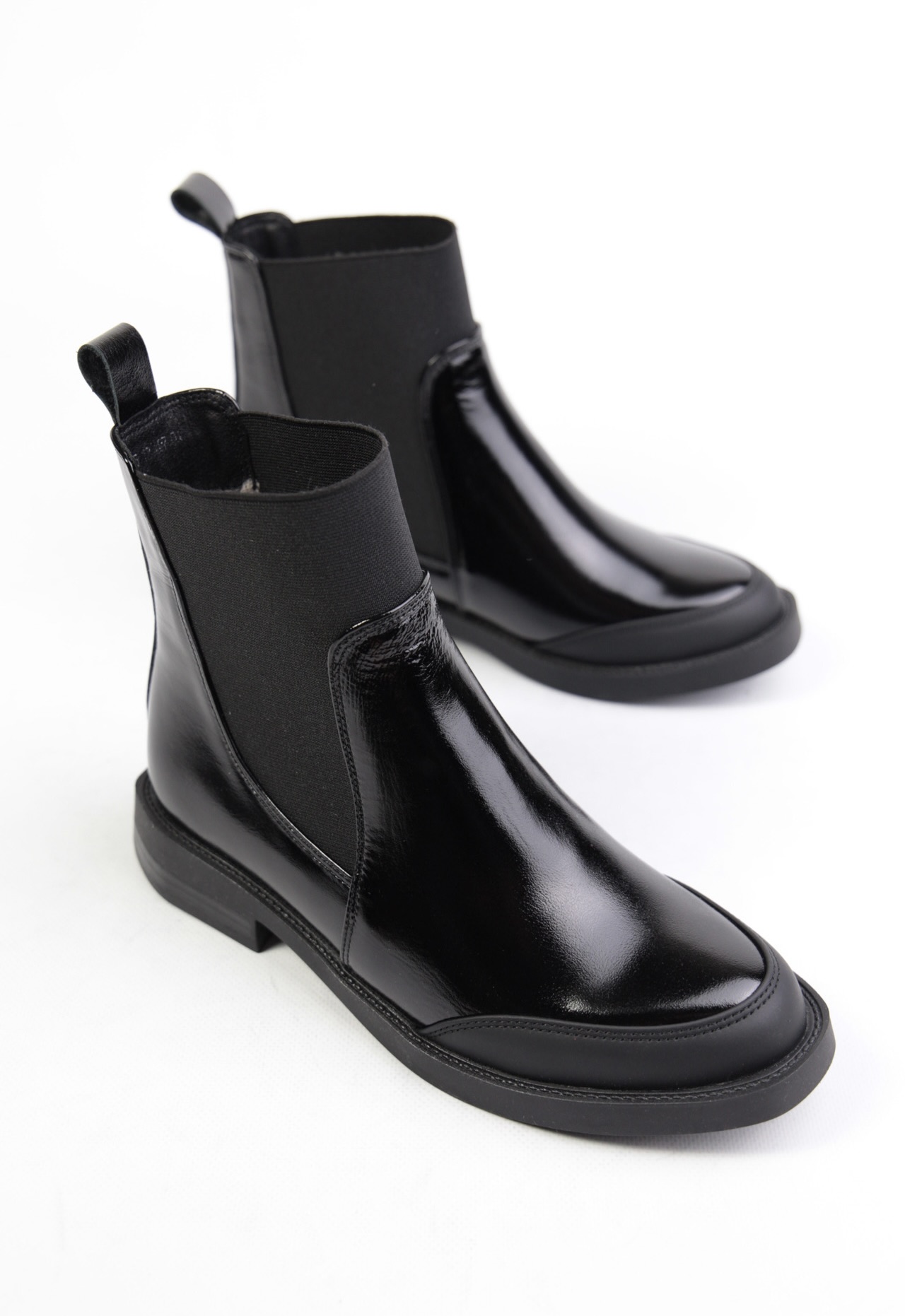 картинка Ботинки кожаные Benito от магазина Pratik