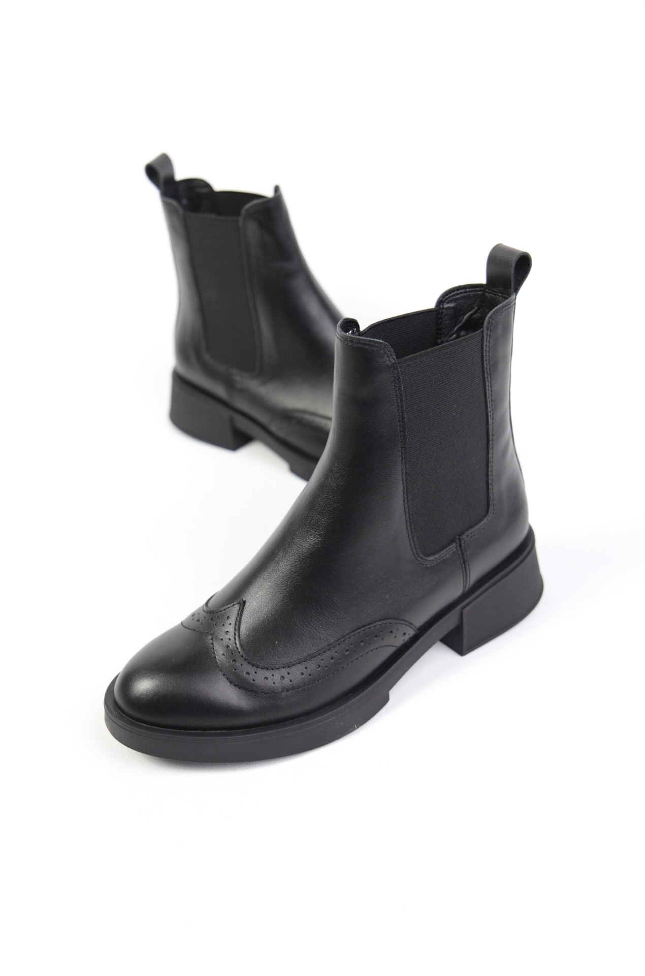 картинка Ботинки кожаные Benito от магазина Pratik