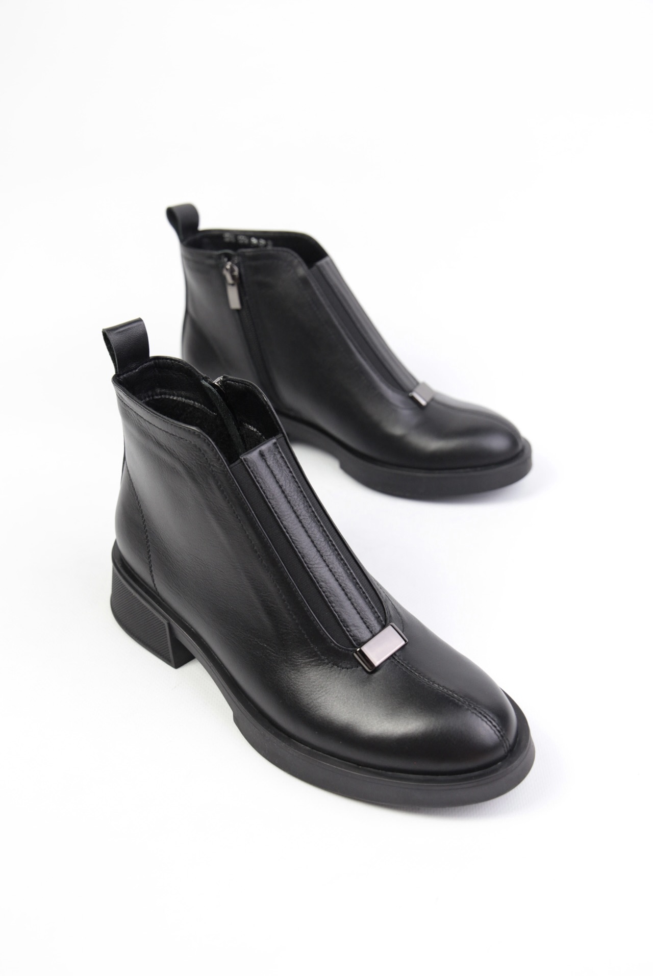 картинка Ботинки кожаные Benito от магазина Pratik