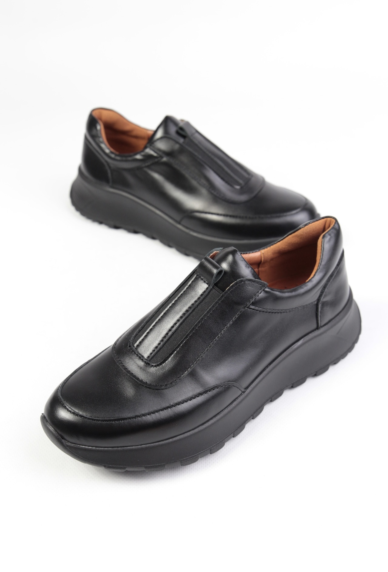 картинка Кроссовки кожаные Benito от магазина Pratik