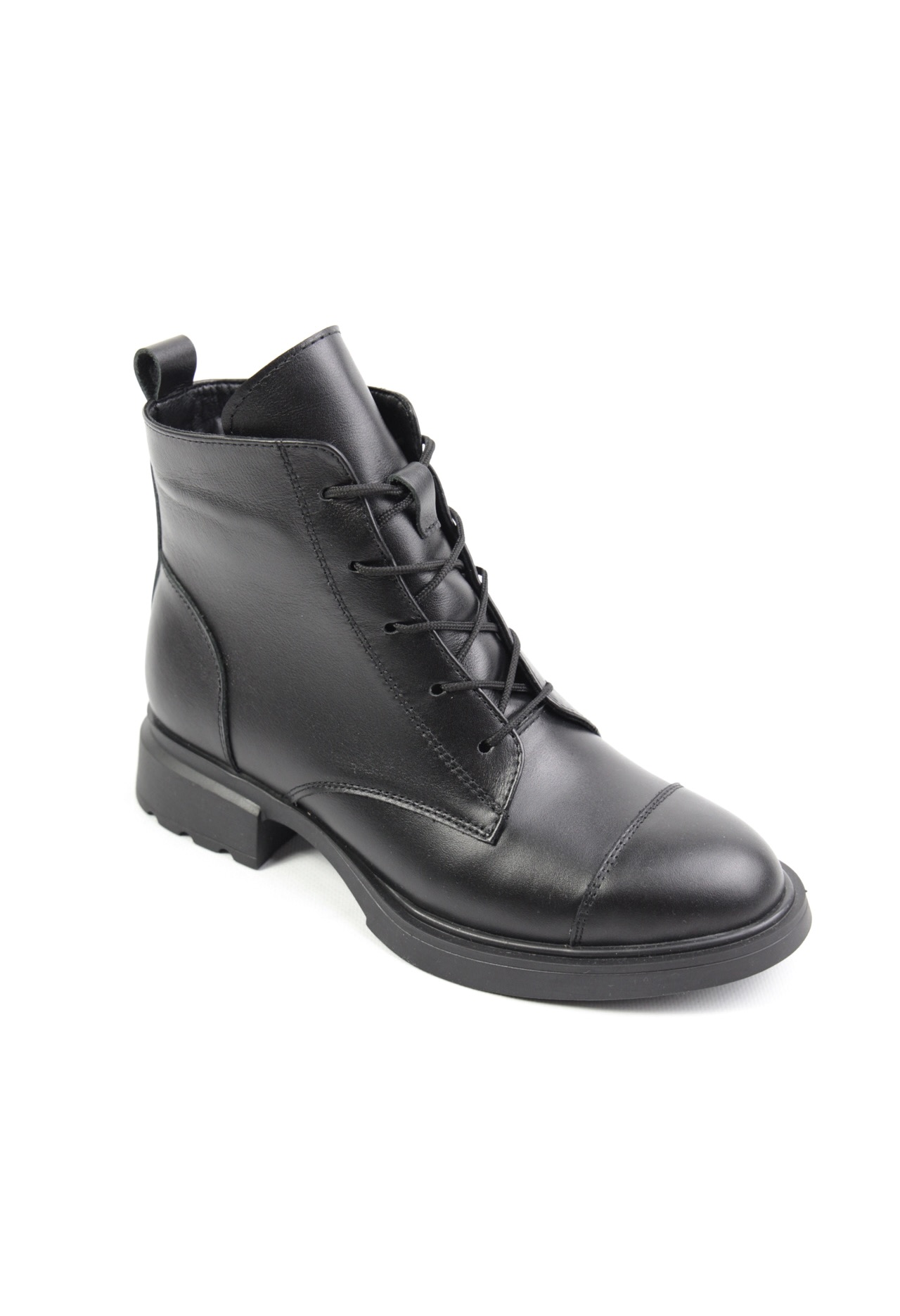 картинка Ботинки кожаные Benito от магазина Pratik