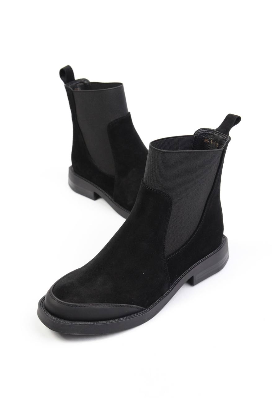 картинка Ботинки замшевые Benito от магазина Pratik