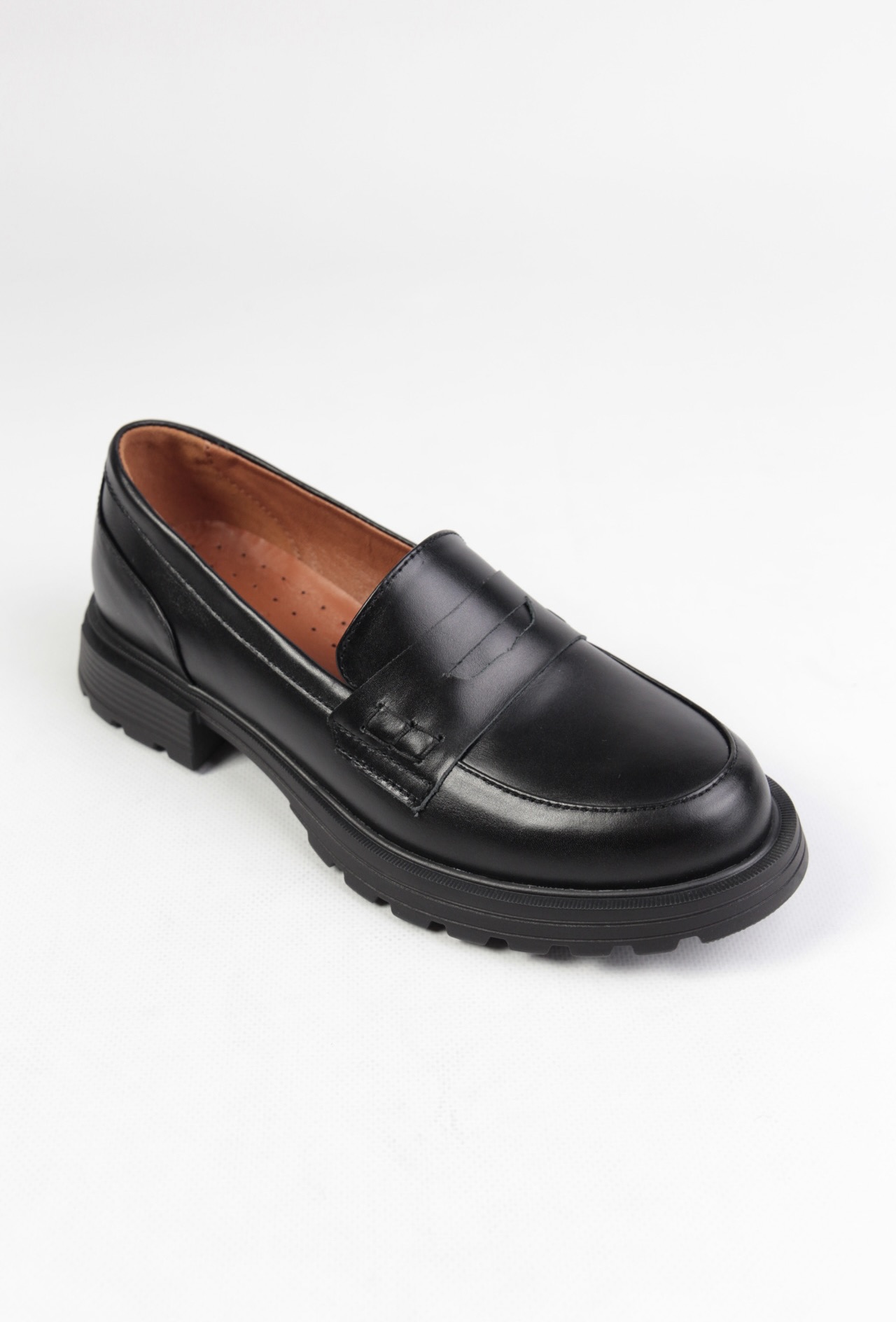 картинка Лоферы кожаные Benito от магазина Pratik