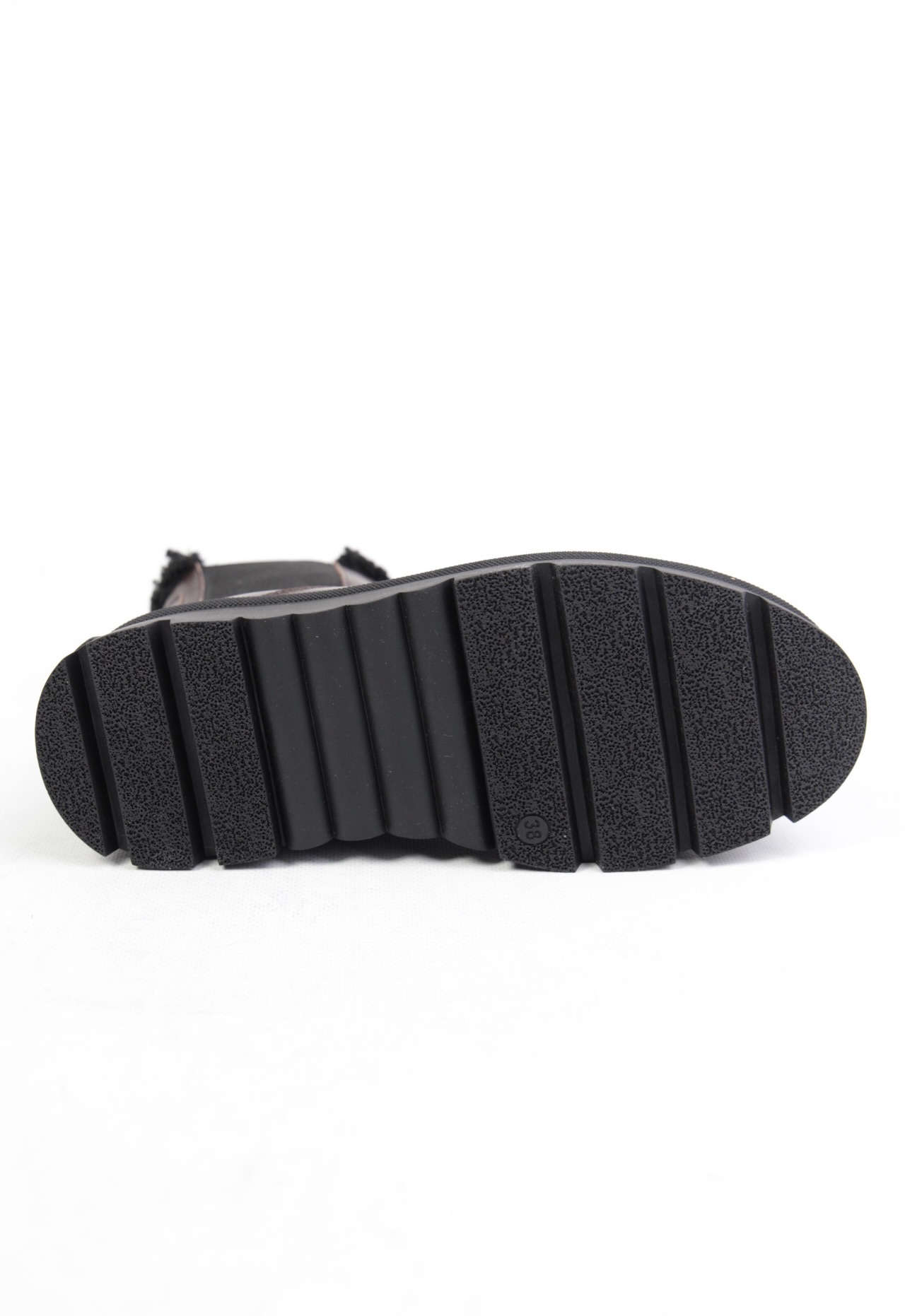 картинка Ботинки кожаные Benito от магазина Pratik