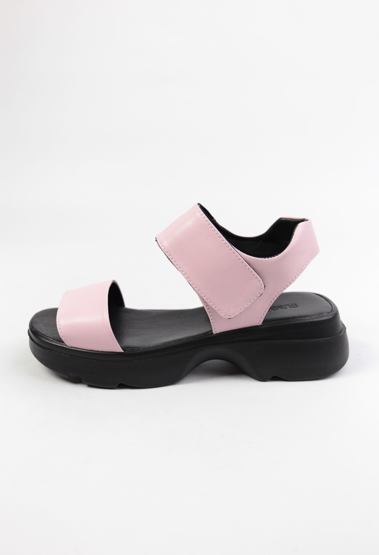 картинка Босоножки кожаные Benito от магазина Pratik