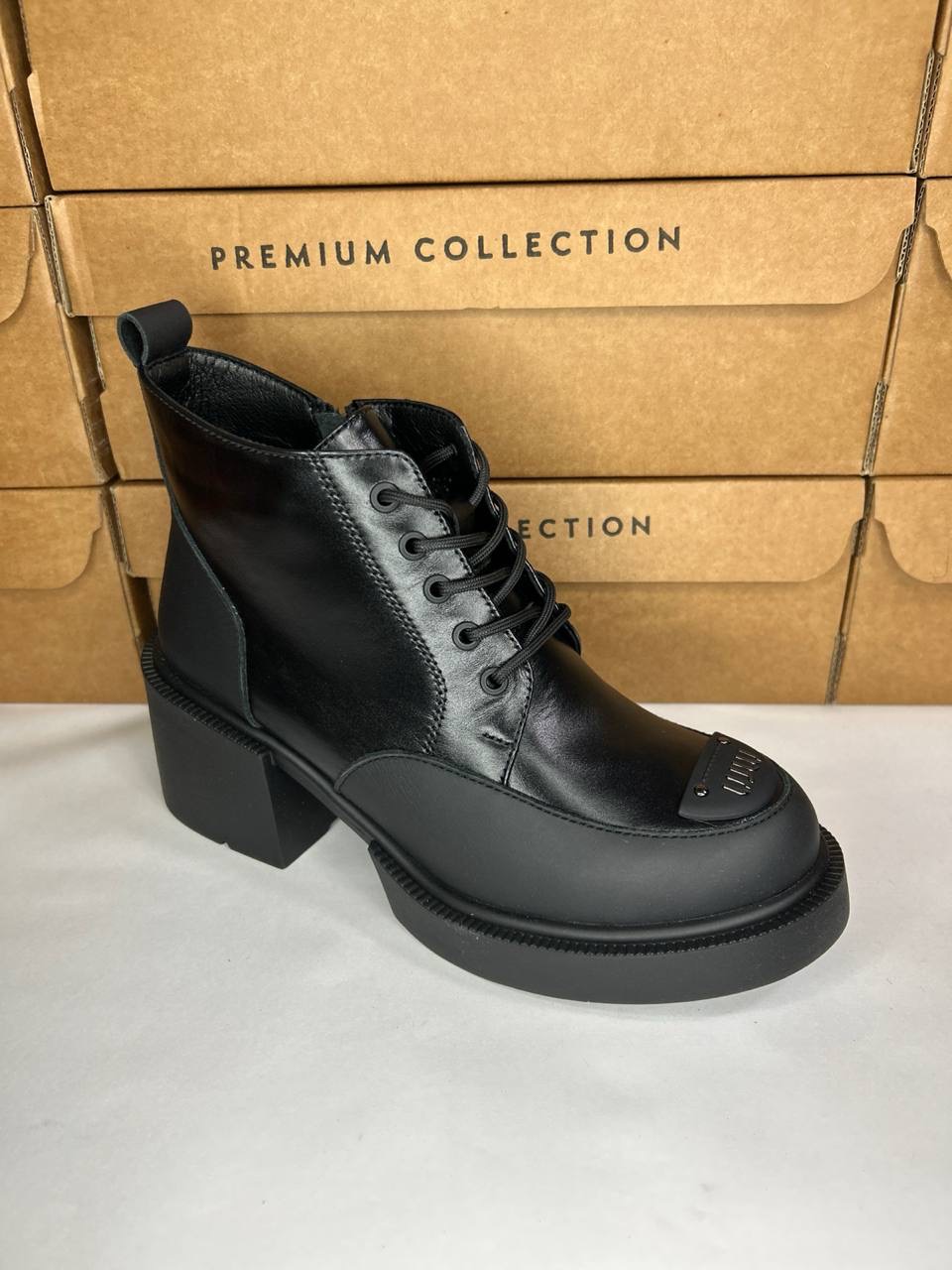 картинка Ботильоны кожаные Benito от магазина Pratik