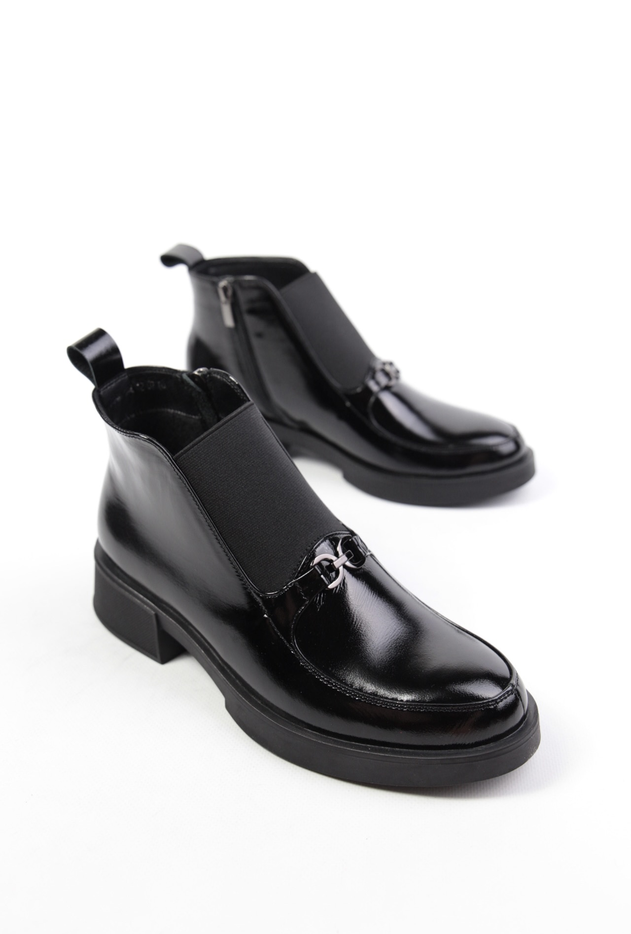 картинка Ботинки кожаные Benito от магазина Pratik