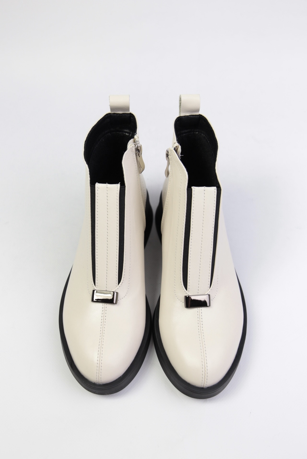 картинка Ботинки кожаные Benito от магазина Pratik