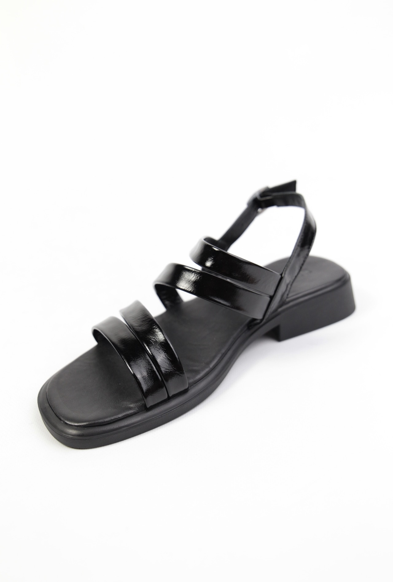 картинка Сандалии кожаные Benito от магазина Pratik