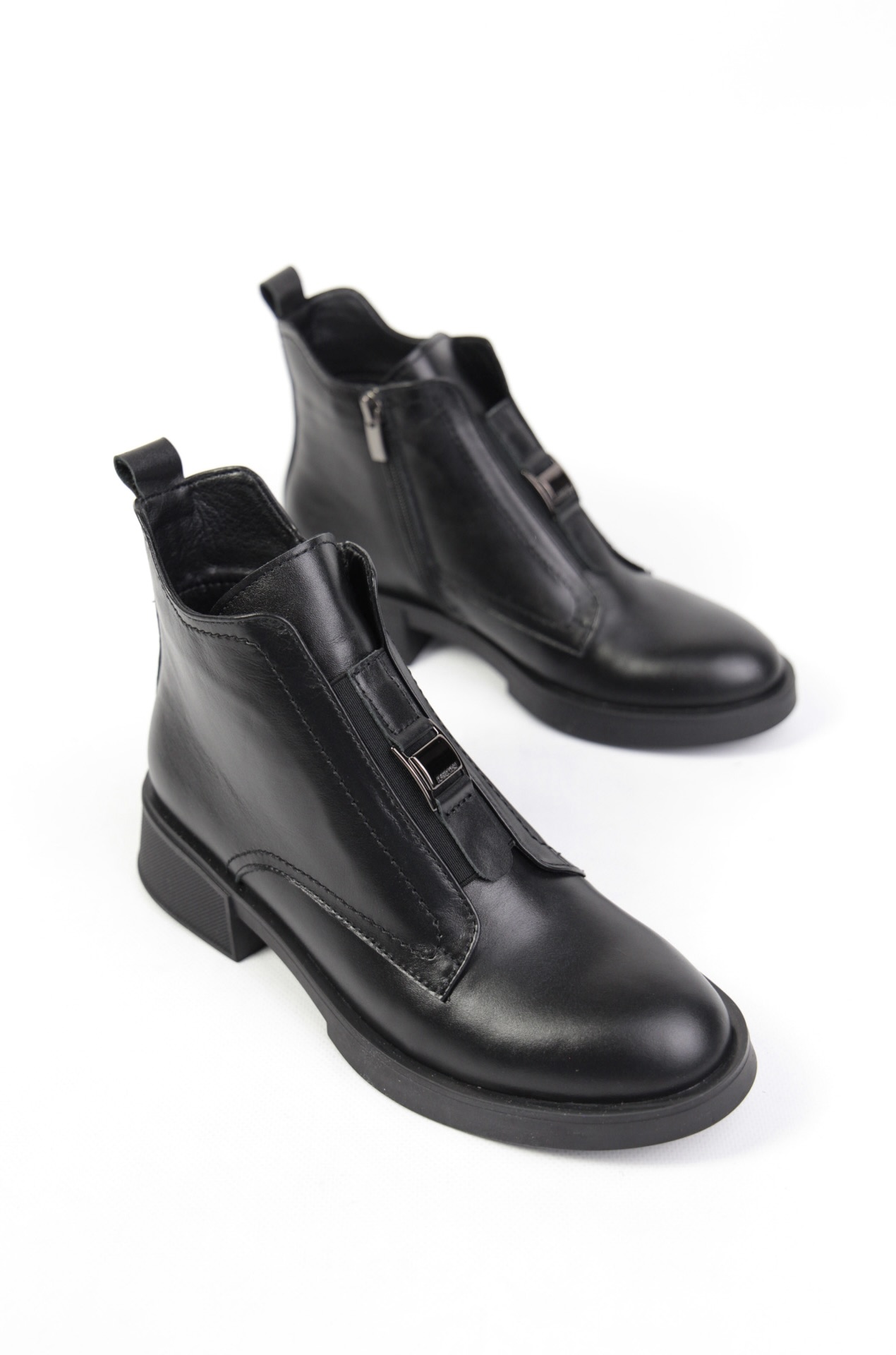 картинка Ботинки кожаные Benito от магазина Pratik