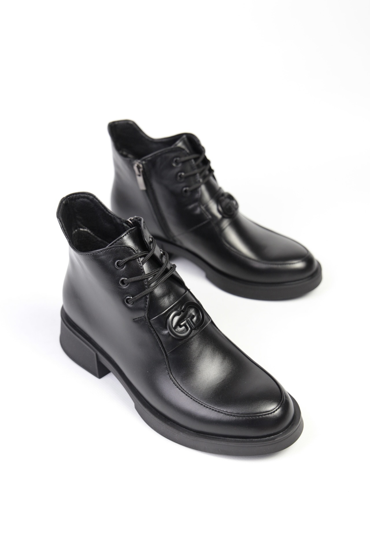 картинка Ботинки кожаные Benito от магазина Pratik