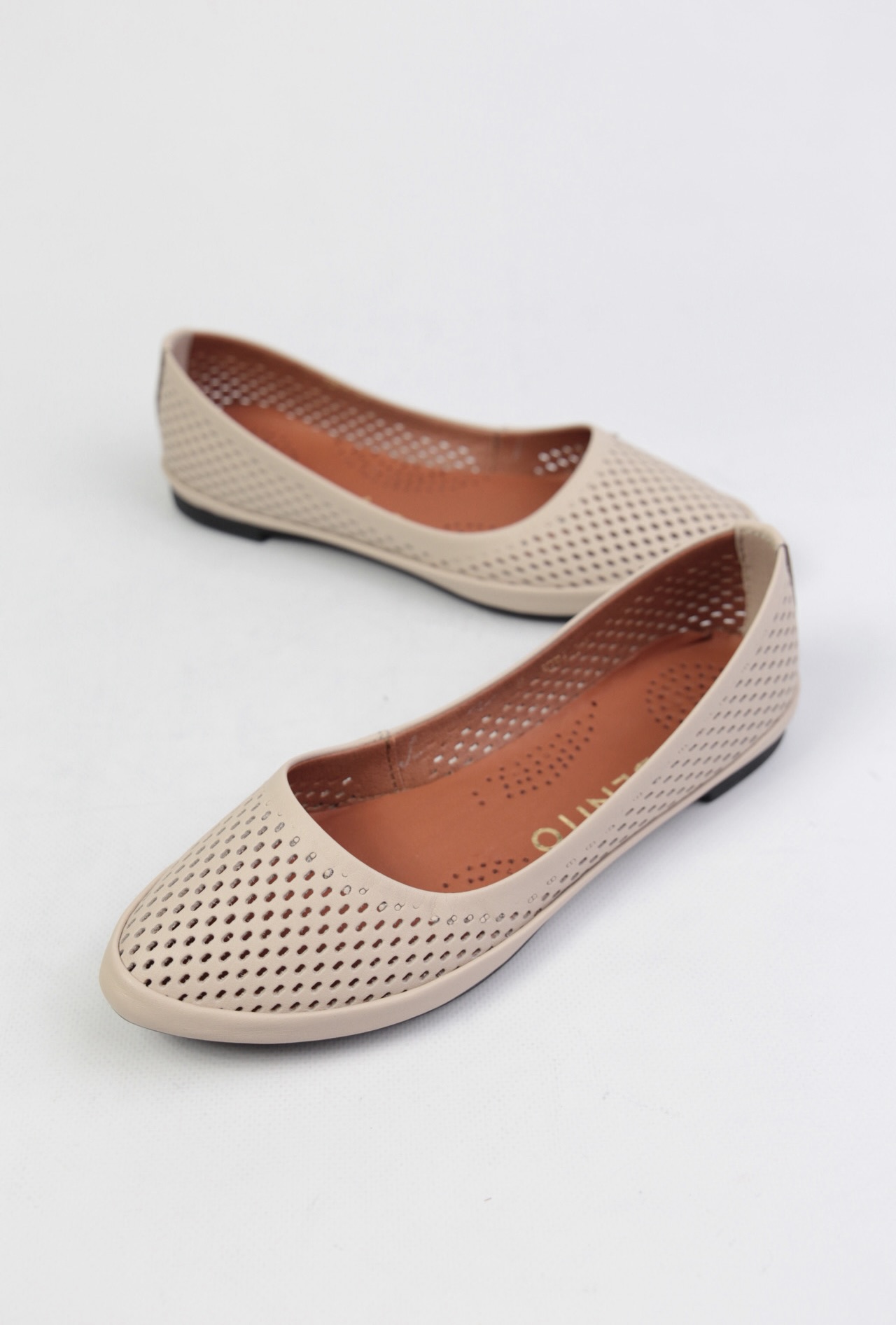 картинка Балетки кожаные Benito от магазина Pratik