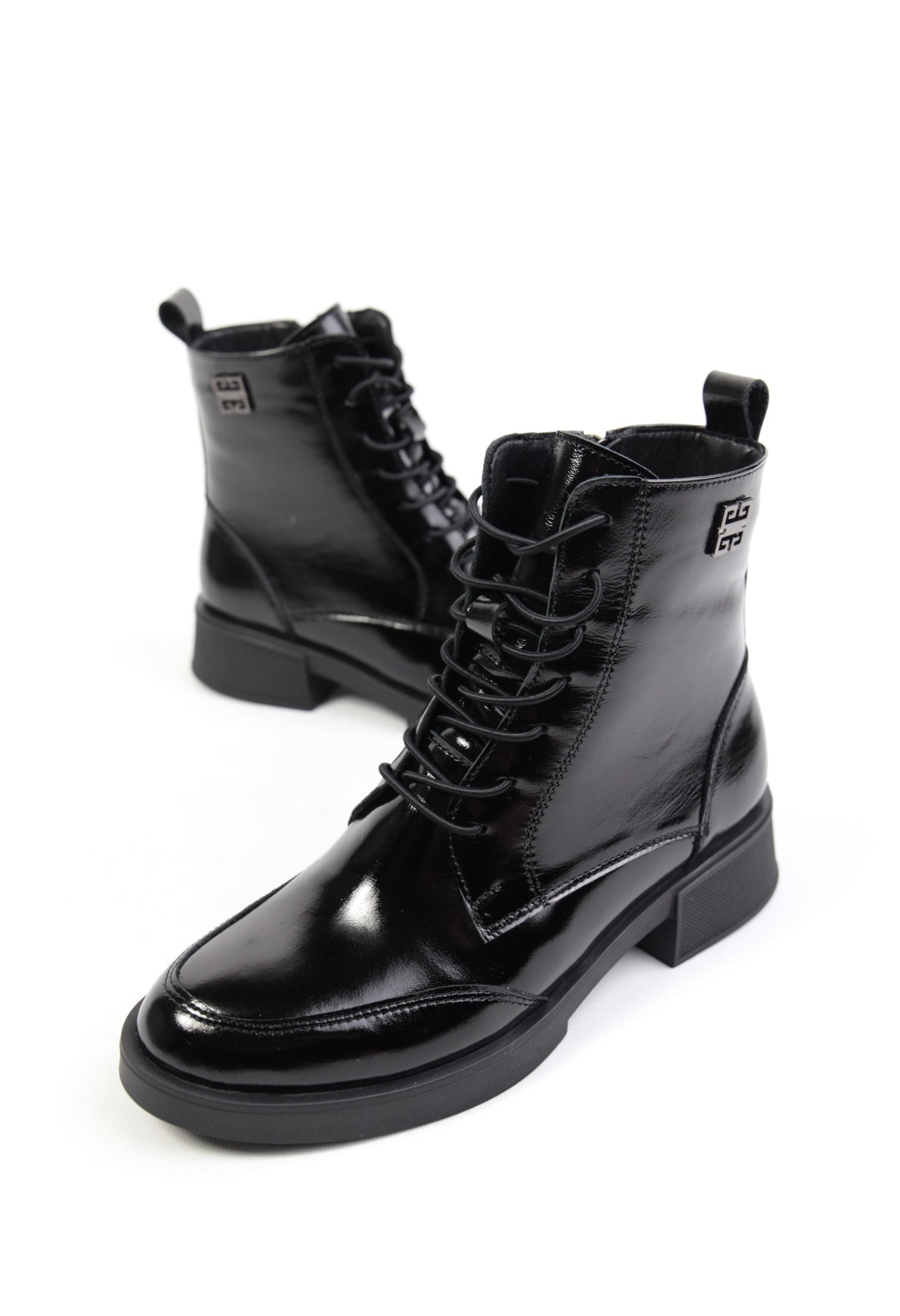 картинка Ботинки кожаные Benito от магазина Pratik