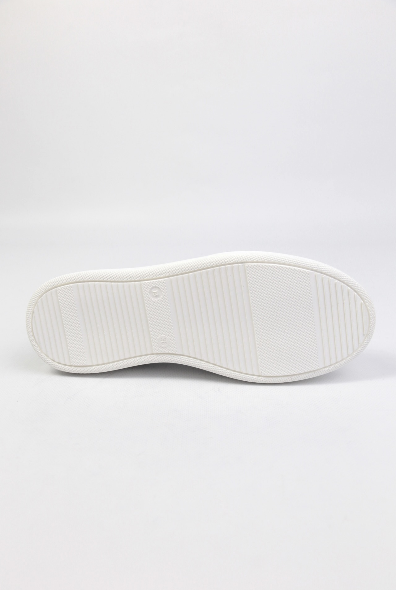 картинка Кеды кожаные Benito от магазина Pratik