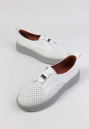 Слипоны кожаные Benito 23904/1 new- фото 1 - интернет-магазин обуви Pratik