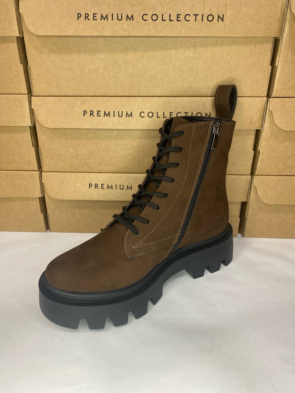 картинка Ботинки нубуковые Benito от магазина Pratik