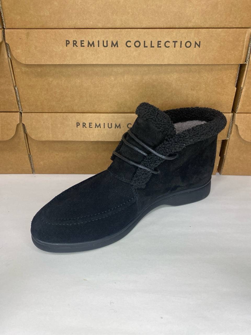 картинка Ботинки замшевые Benito от магазина Pratik