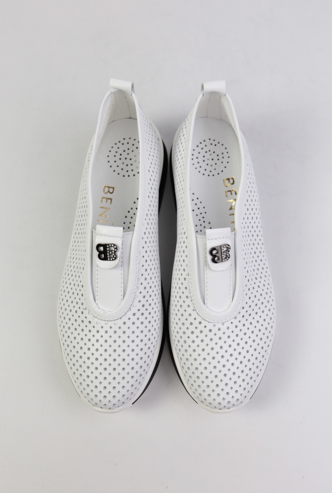 картинка Слипоны кожаные Benito от магазина Pratik