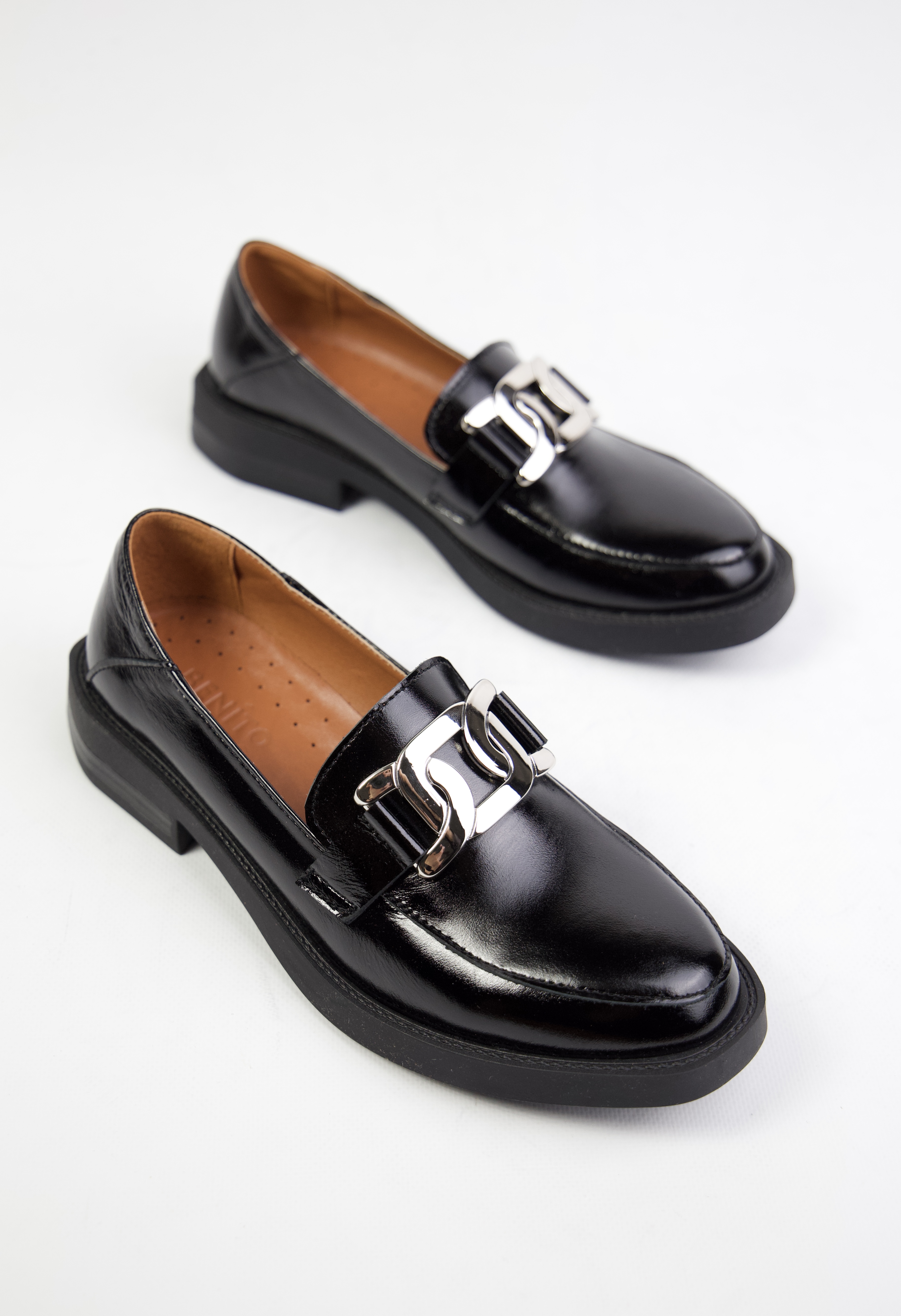 картинка Лоферы кожаные Benito от магазина Pratik