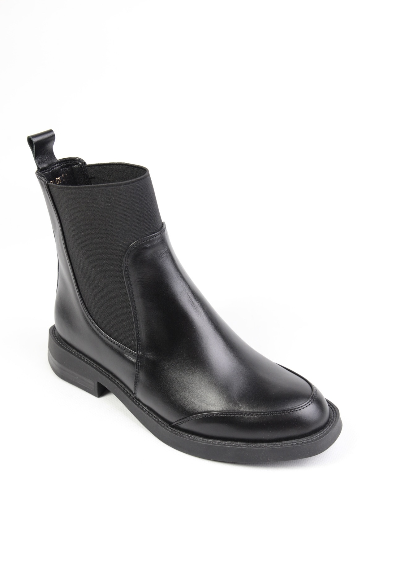 картинка Ботинки кожаные Benito от магазина Pratik