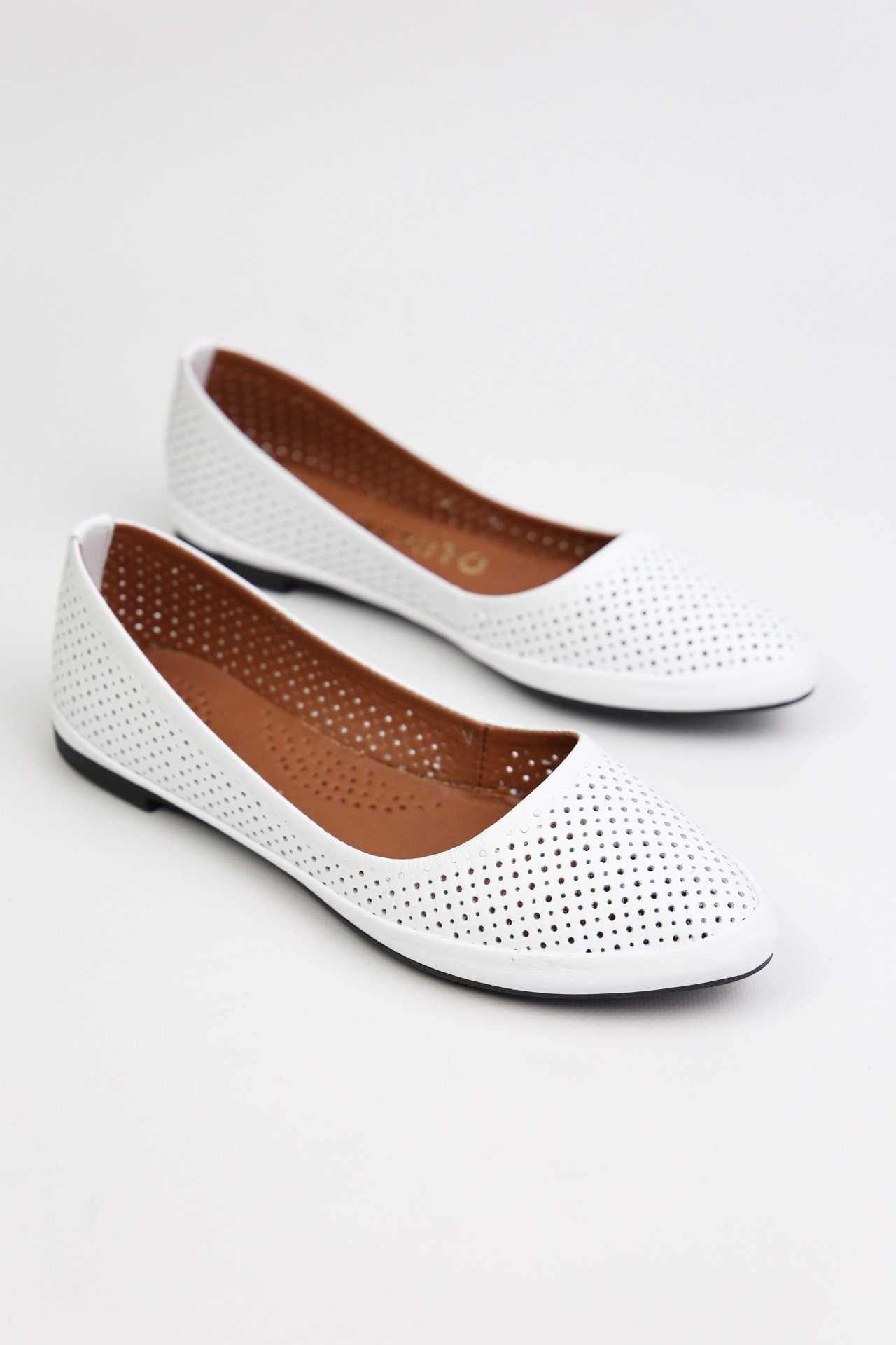 картинка Балетки кожаные Benito от магазина Pratik